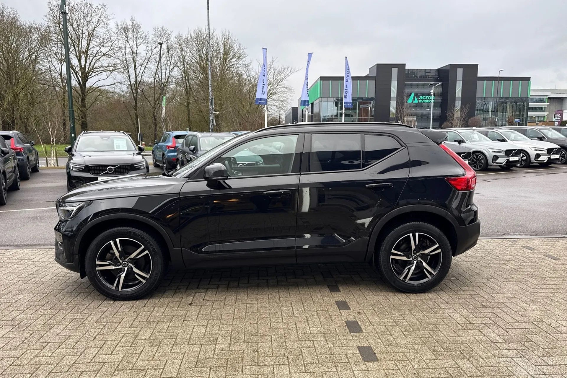 Volvo XC40 thumbnail image number 11