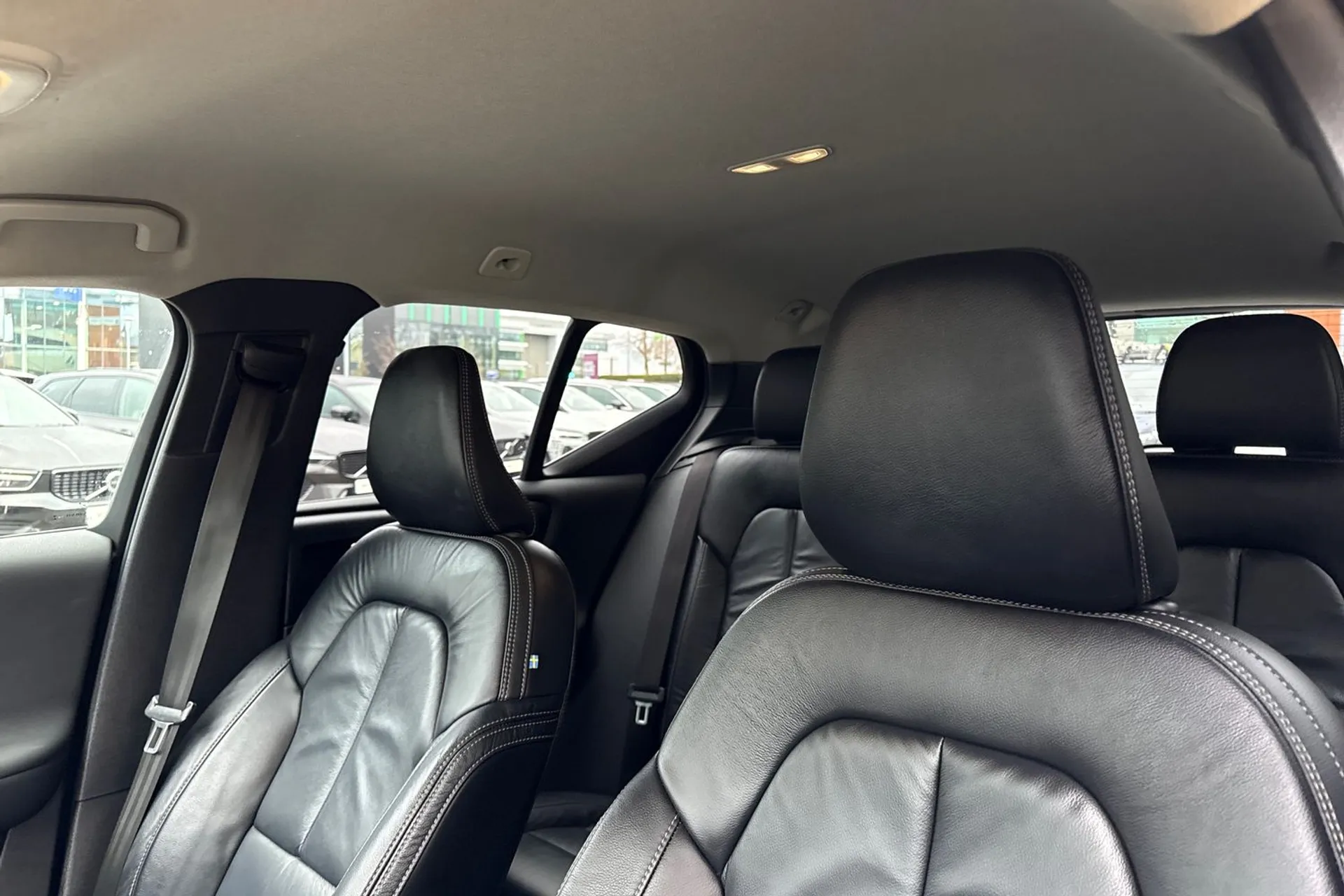 Volvo XC40 thumbnail image number 29