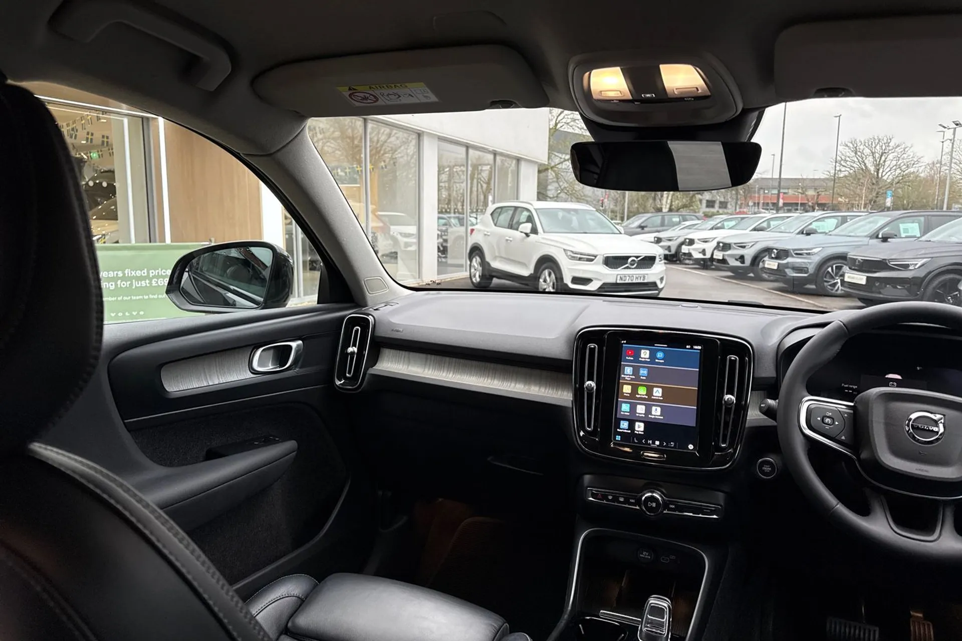 Volvo XC40 thumbnail image number 32