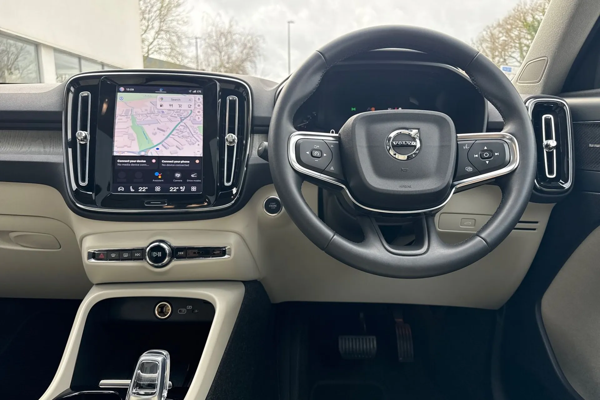 Volvo XC40 thumbnail image number 34