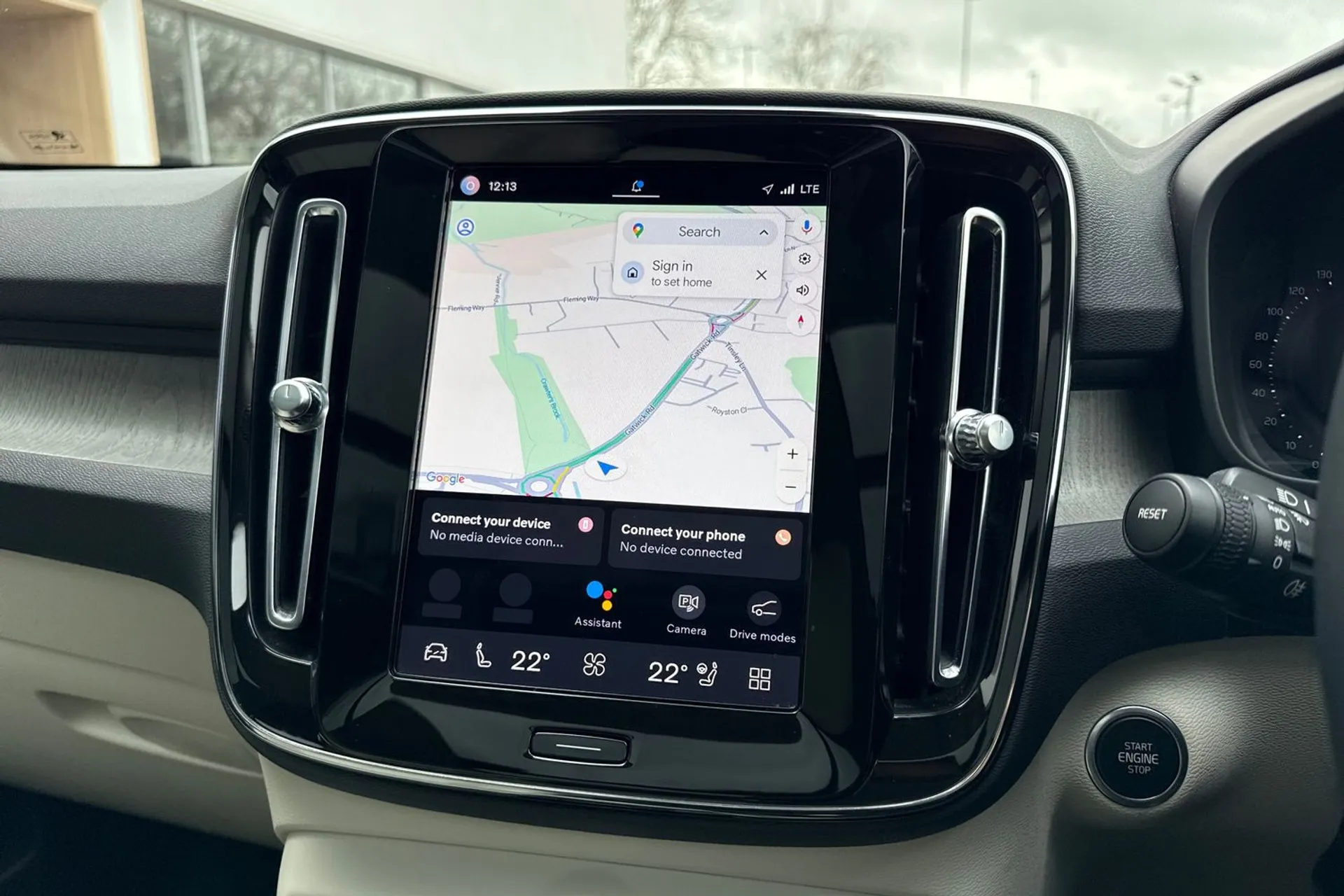 Volvo XC40 thumbnail image number 5