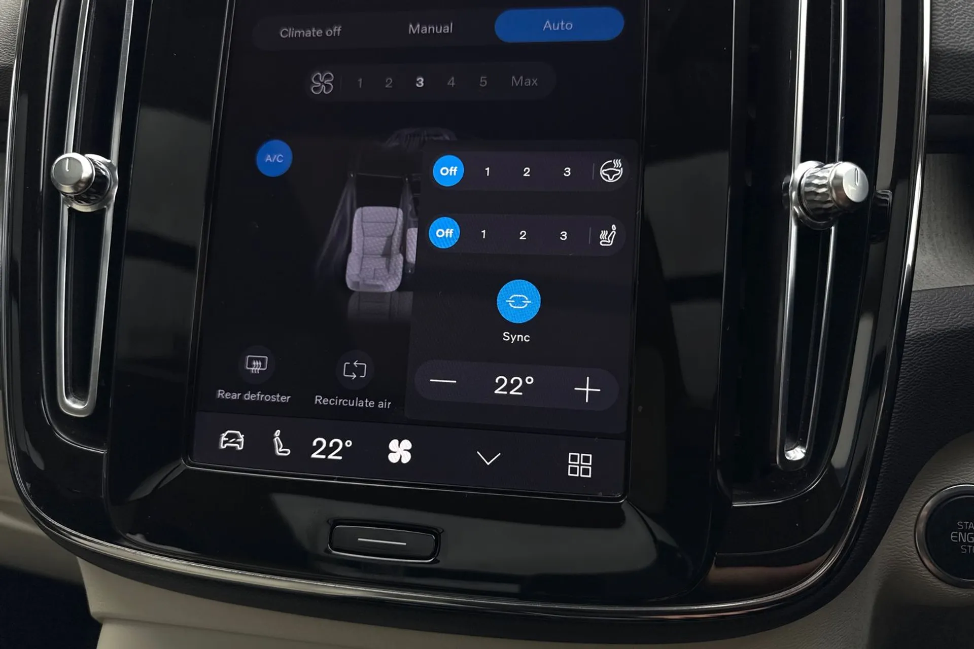 Volvo XC40 thumbnail image number 40