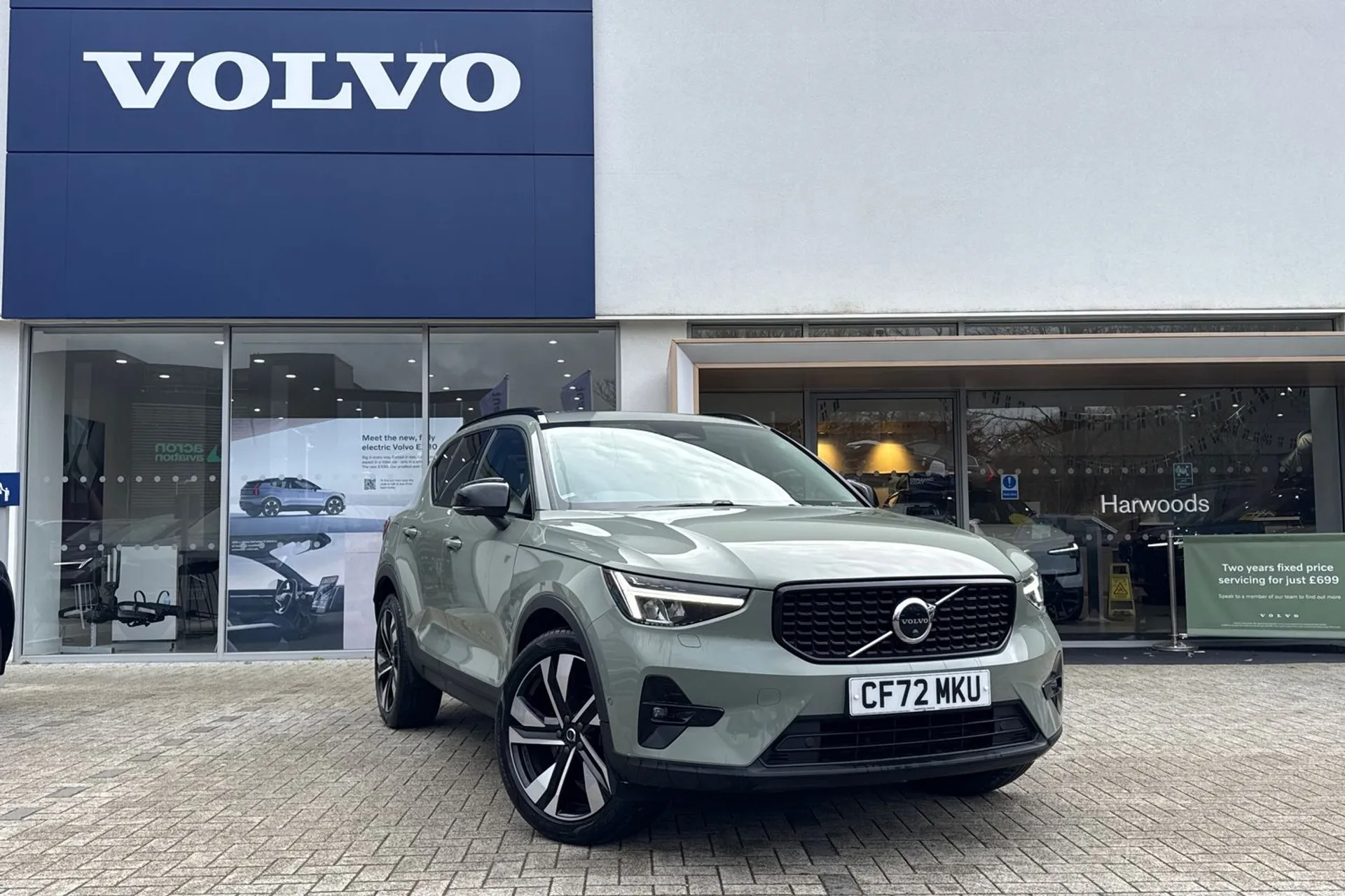 Volvo XC40 focused image