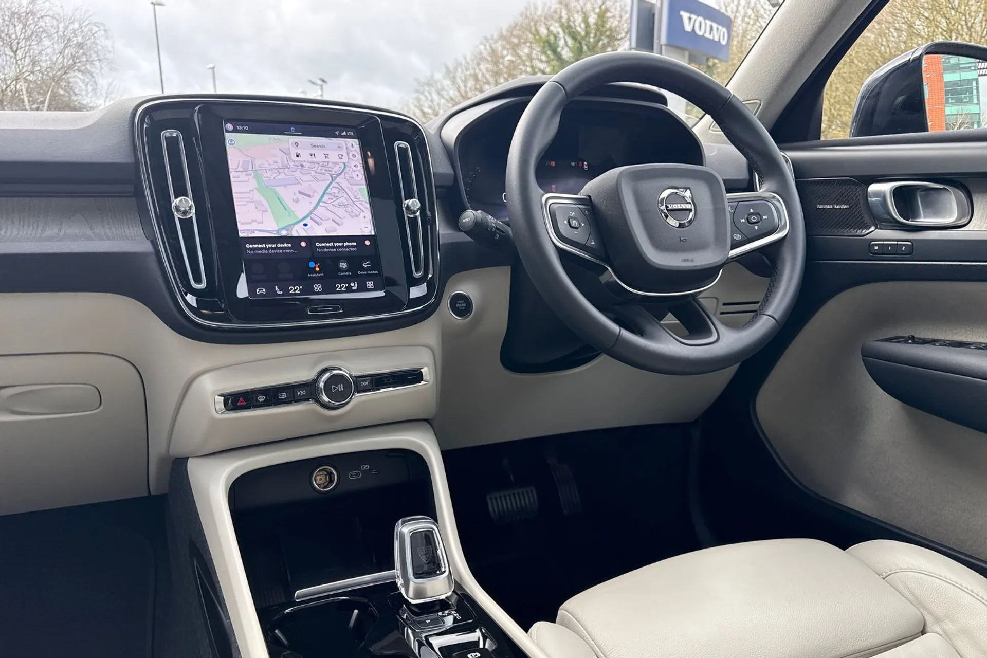 Volvo XC40 thumbnail image number 35