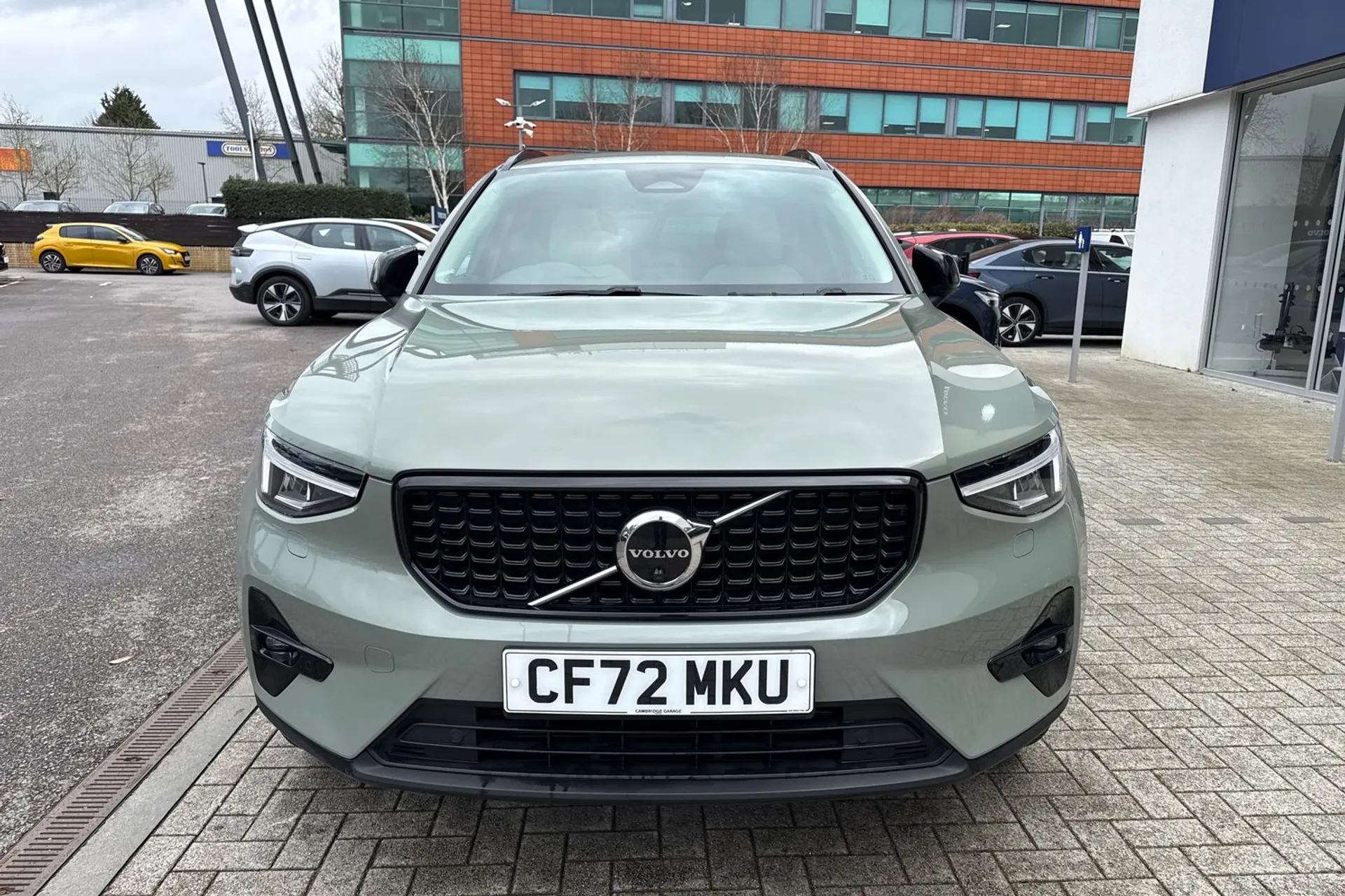 Volvo XC40 thumbnail image number 13