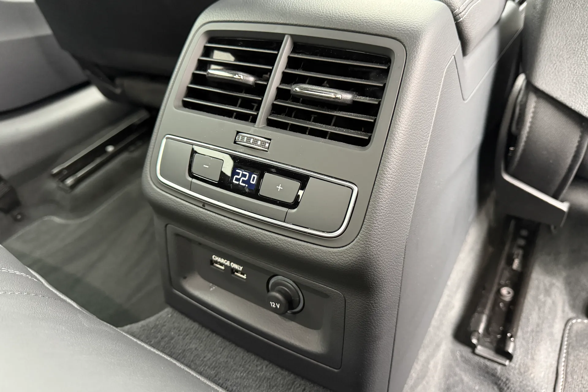 Audi A5 thumbnail image number 45