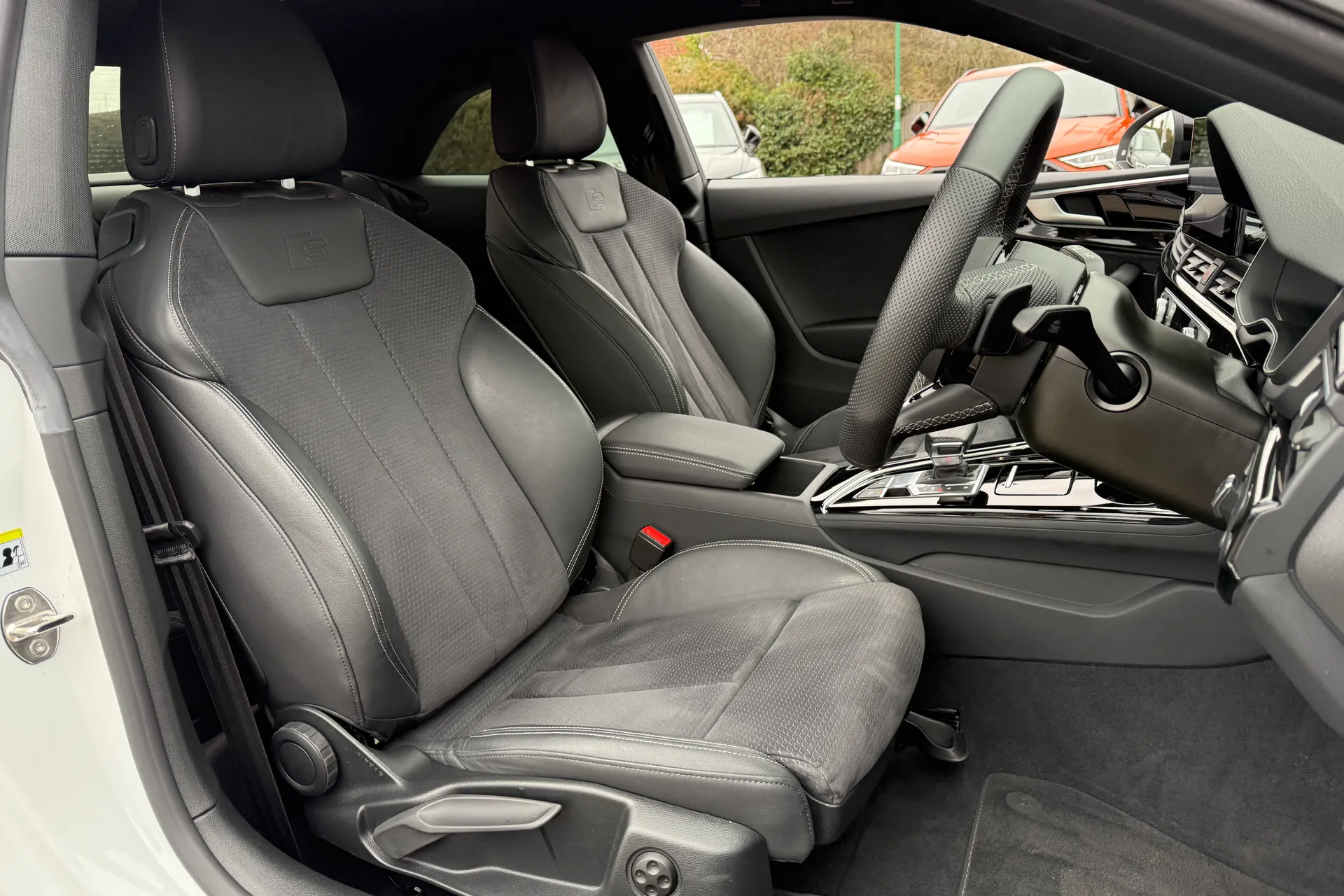 Audi A5 thumbnail image number 26