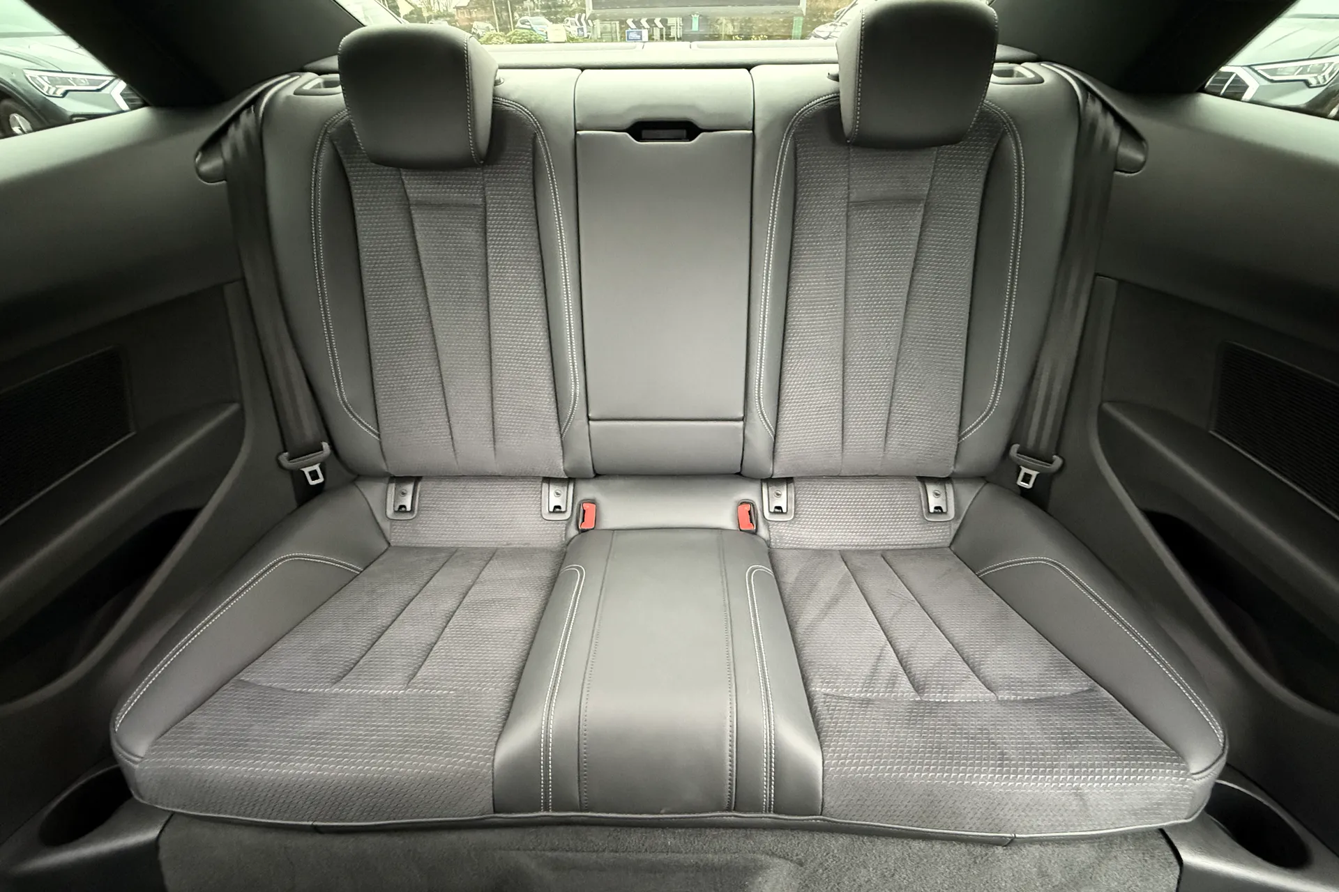 Audi A5 thumbnail image number 37