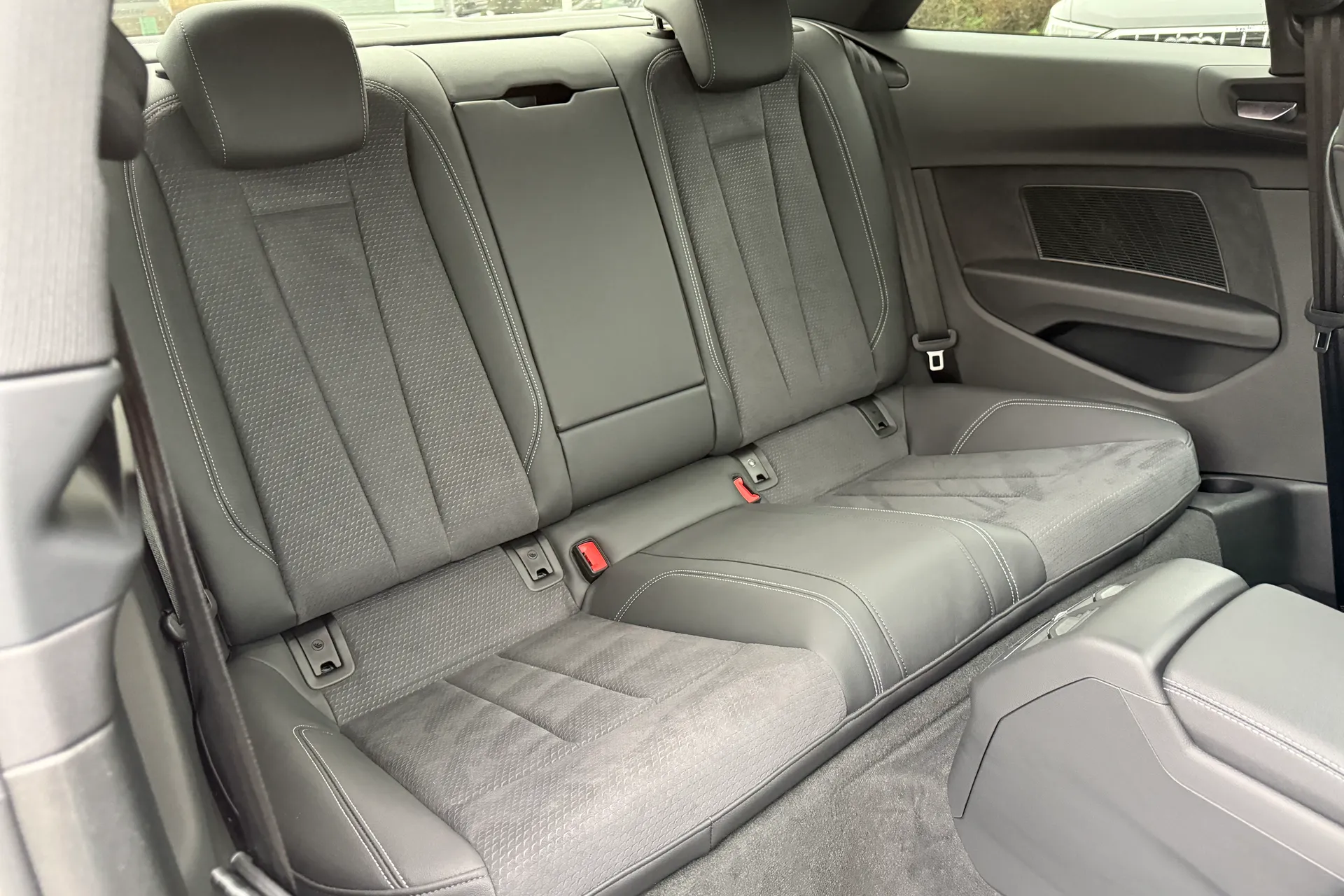 Audi A5 thumbnail image number 43