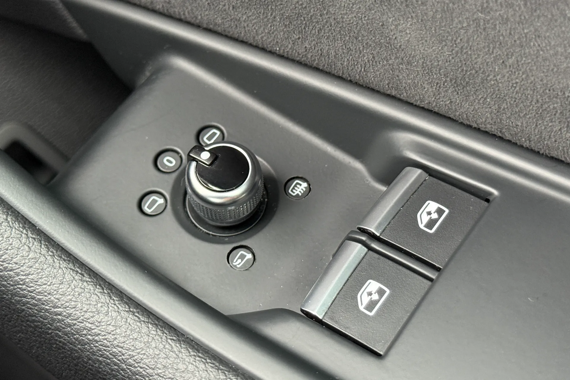 Audi A5 thumbnail image number 19