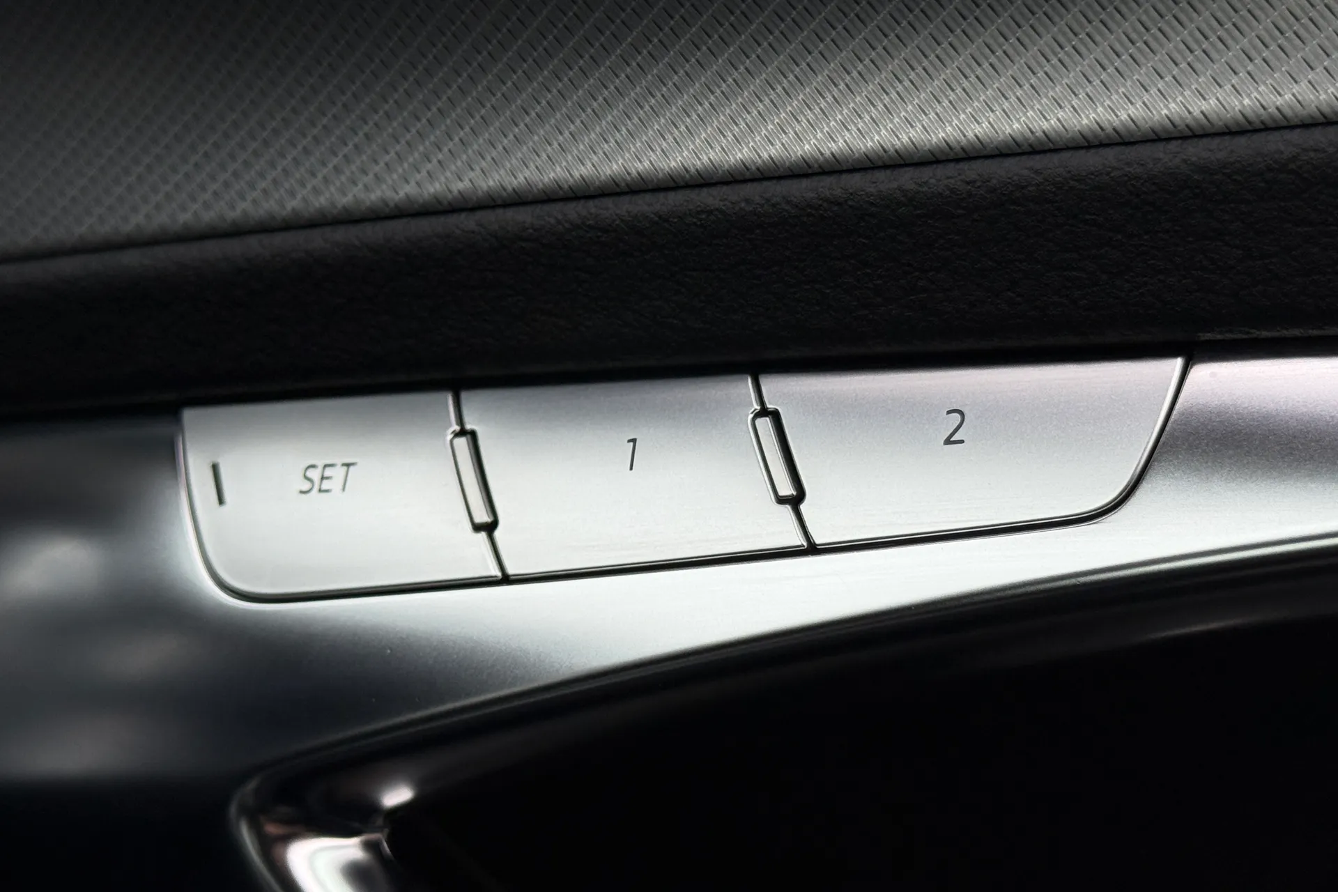 Audi A6 Avant thumbnail image number 15