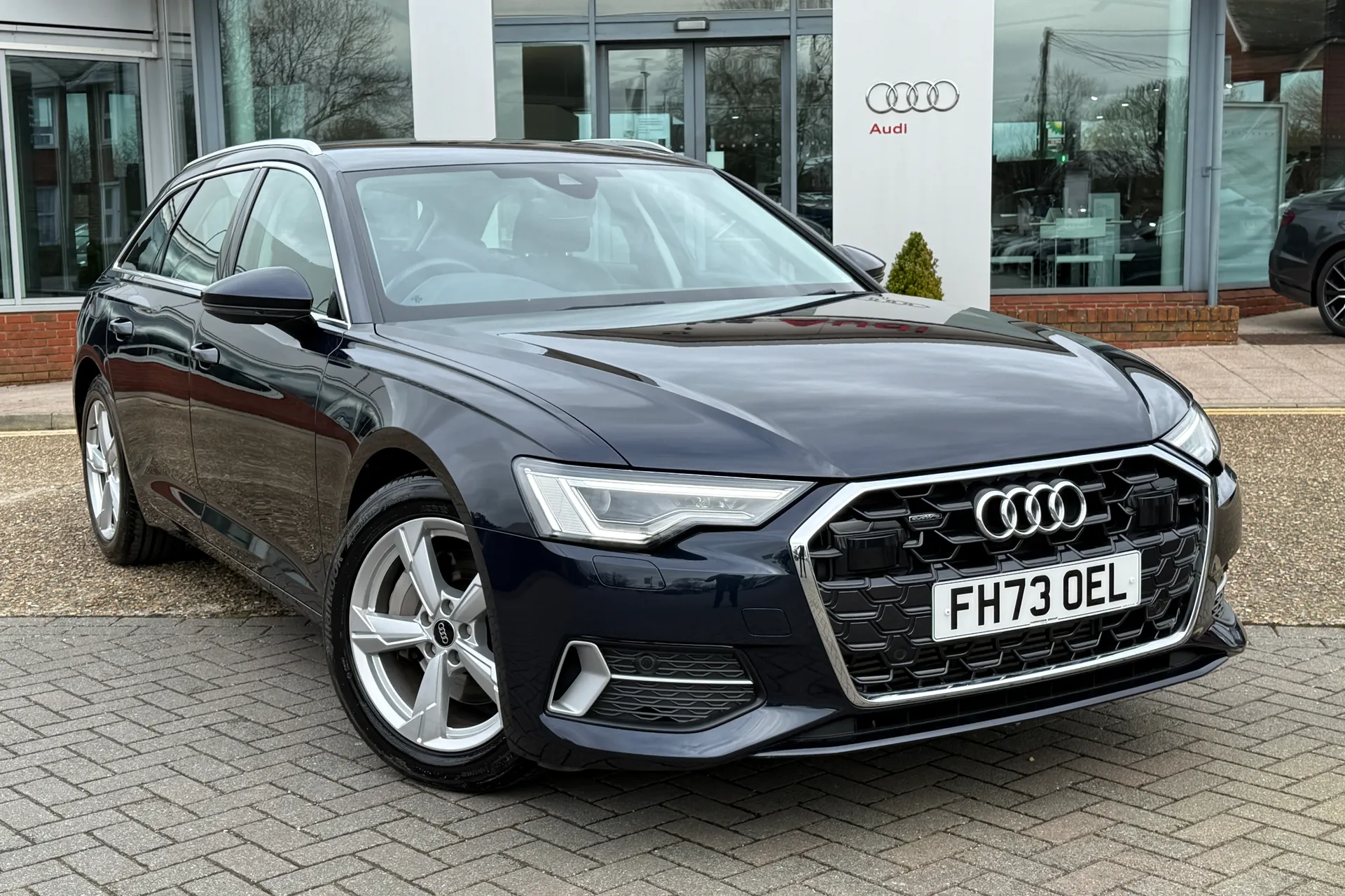 Audi A6 Avant thumbnail image number 24