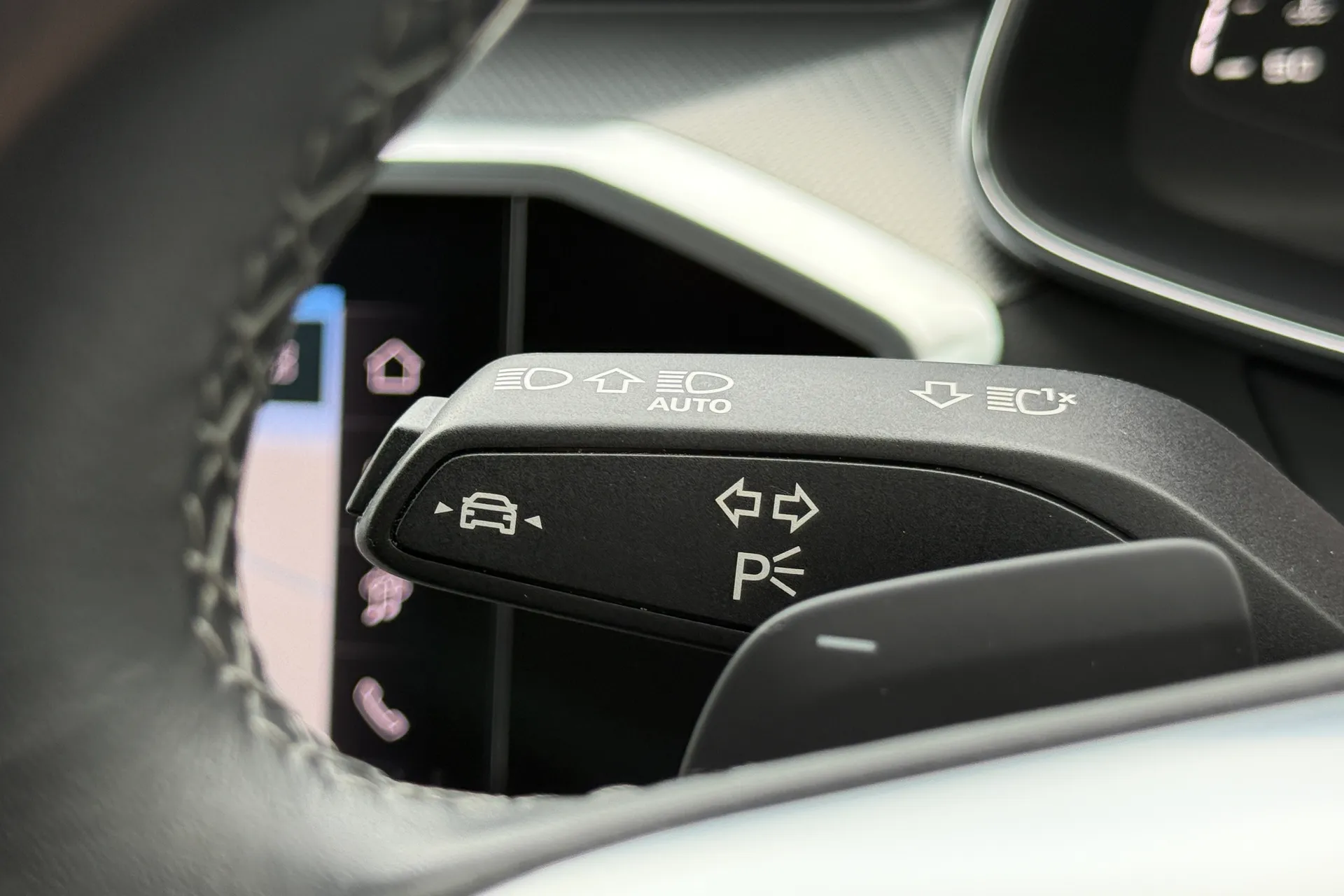 Audi A6 Avant thumbnail image number 18