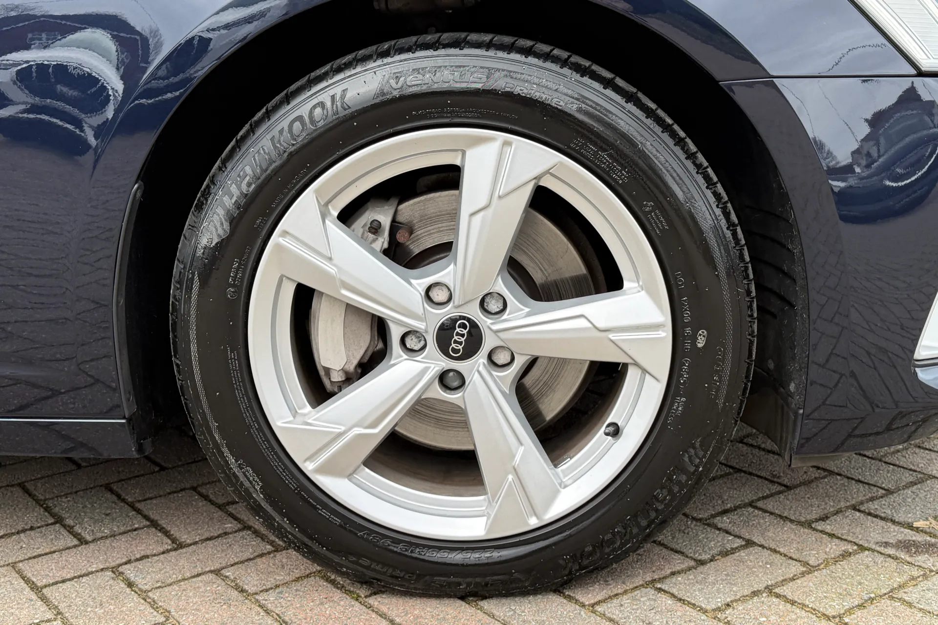 Audi A6 Avant thumbnail image number 48