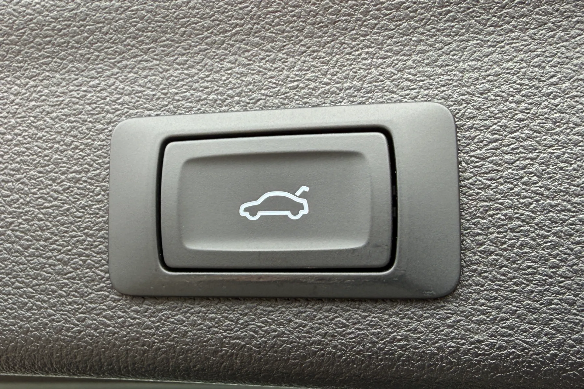 Audi A6 Avant thumbnail image number 36