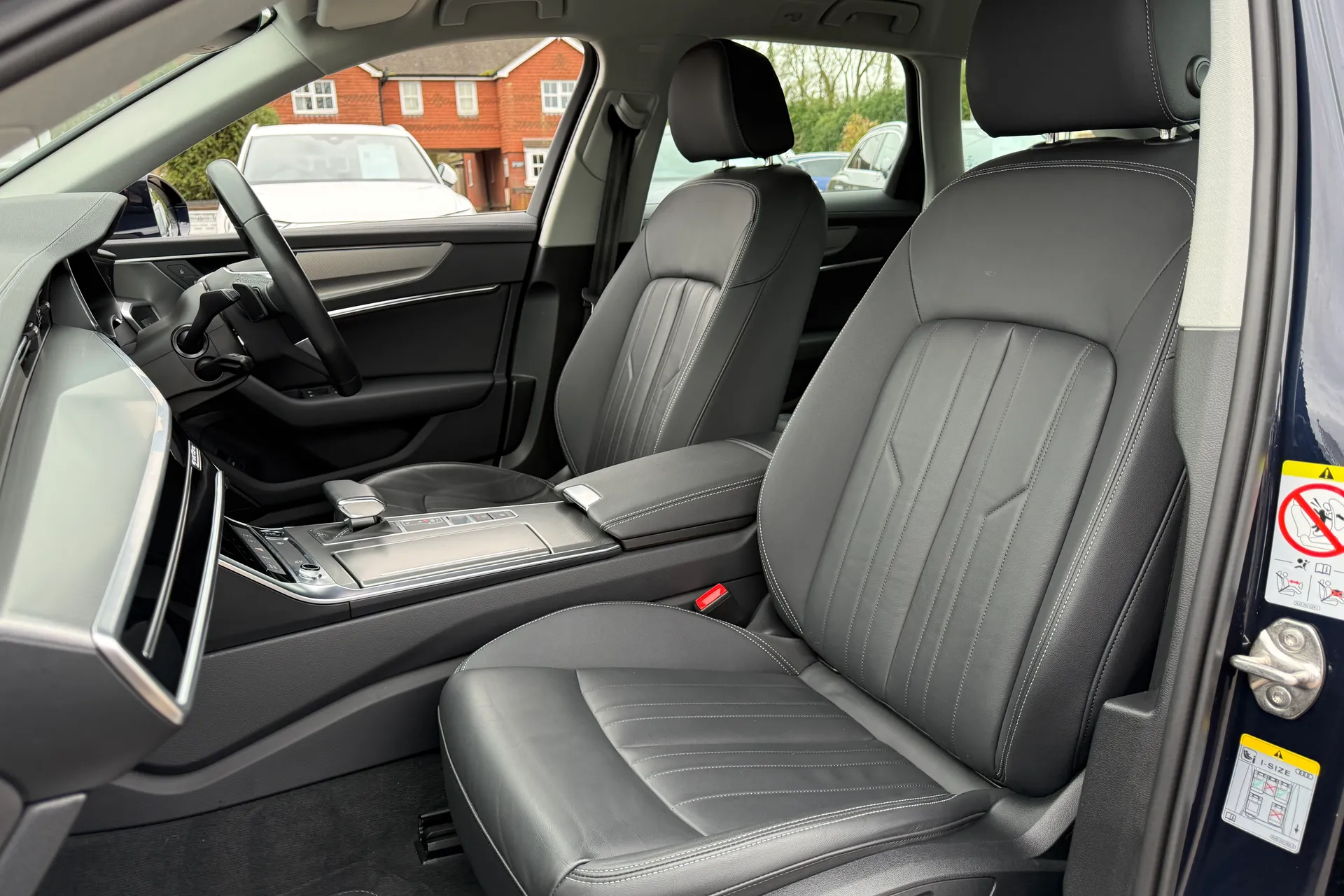 Audi A6 Avant thumbnail image number 30