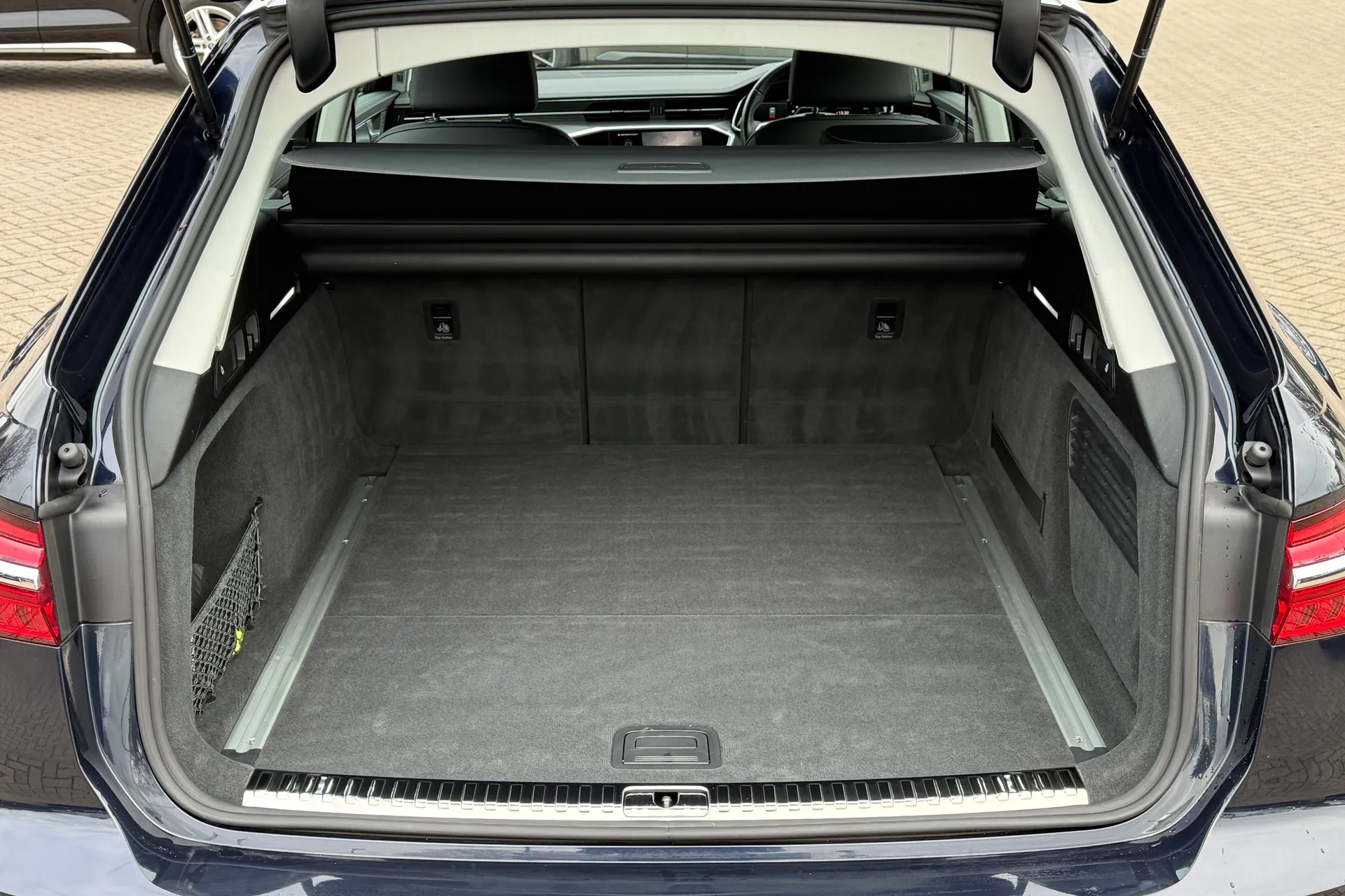 Audi A6 Avant thumbnail image number 34