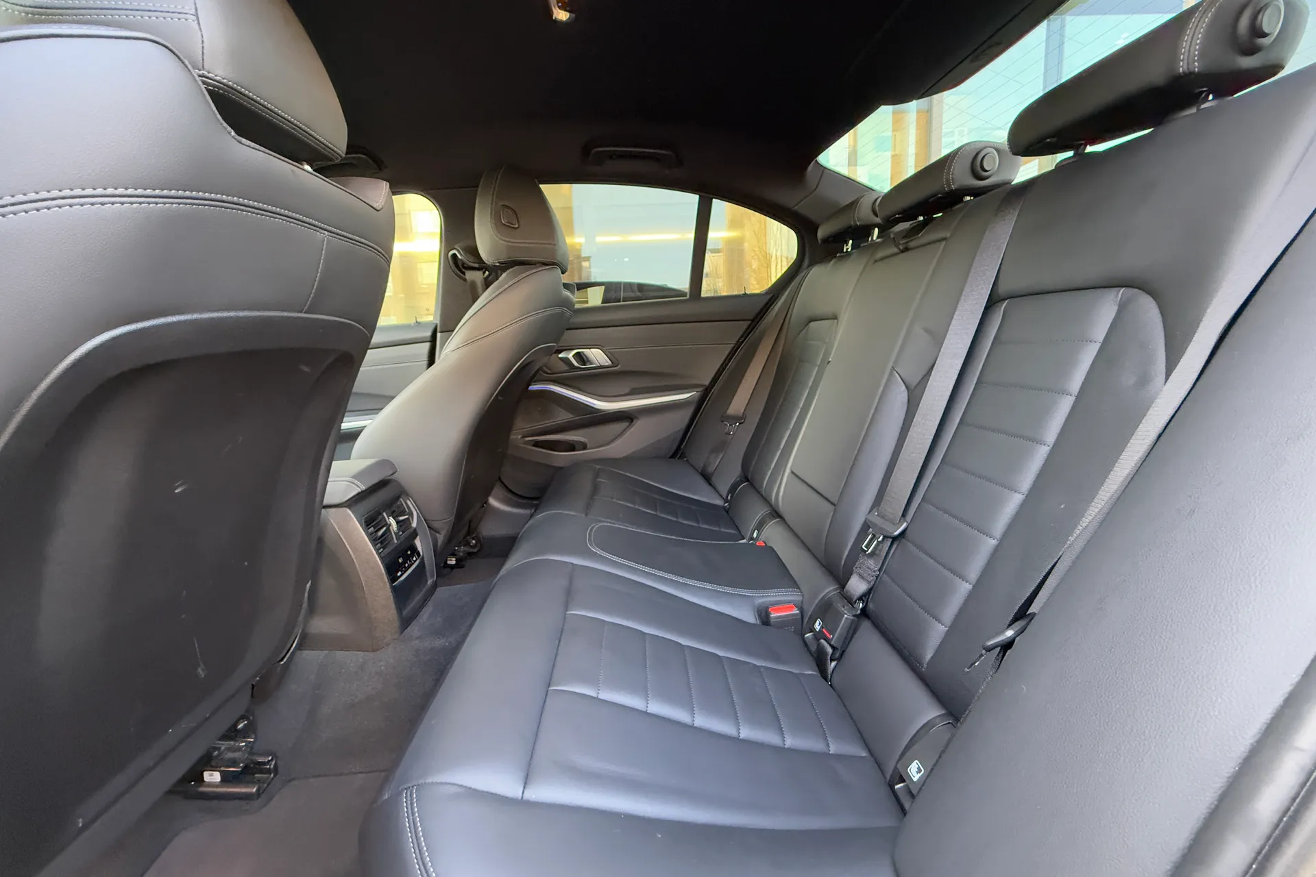 BMW 3 SERIES thumbnail image number 41