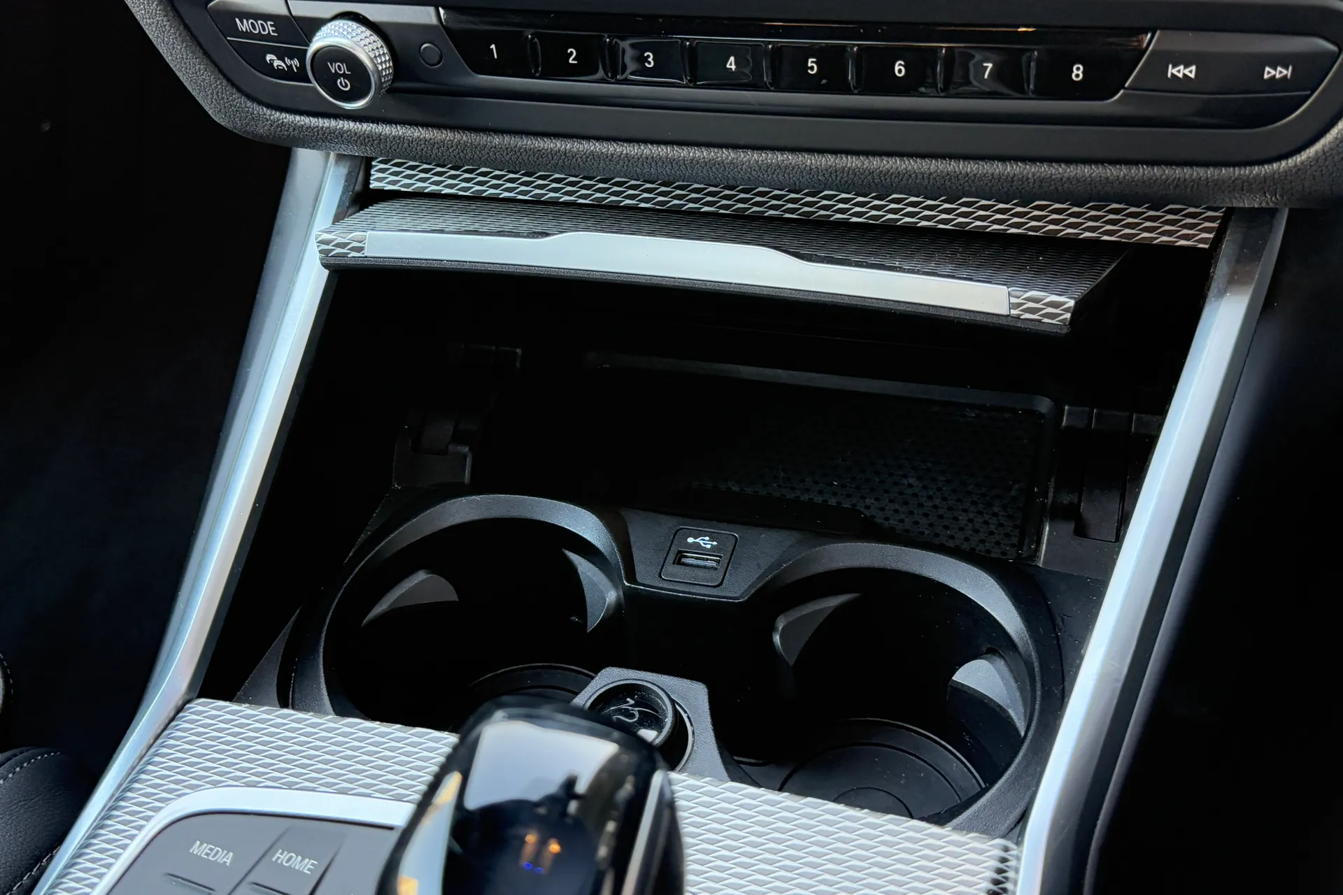 BMW 3 SERIES thumbnail image number 27