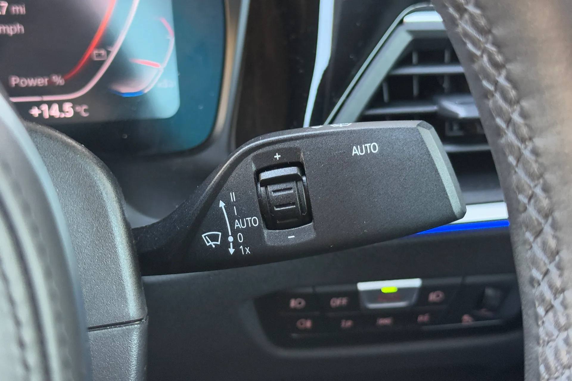 BMW 3 SERIES thumbnail image number 14