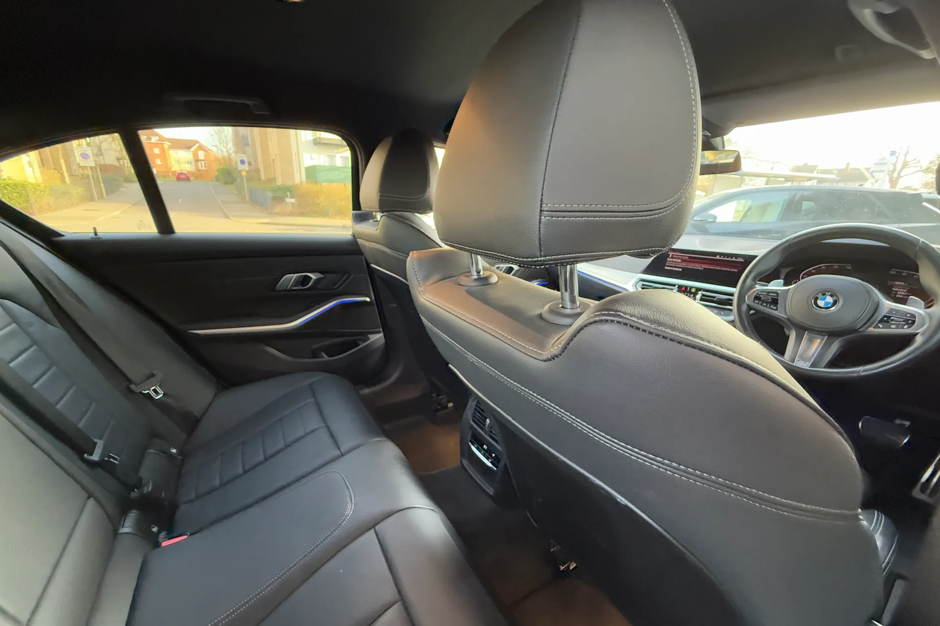 BMW 3 SERIES thumbnail image number 33