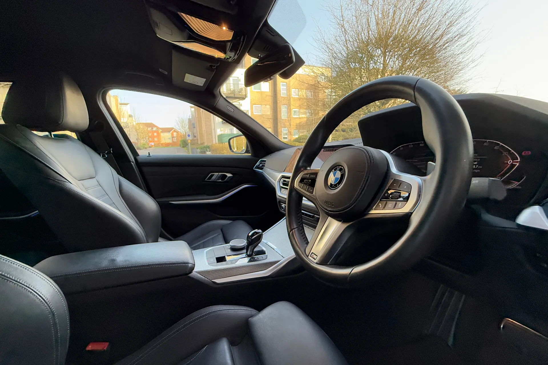 BMW 3 SERIES thumbnail image number 9