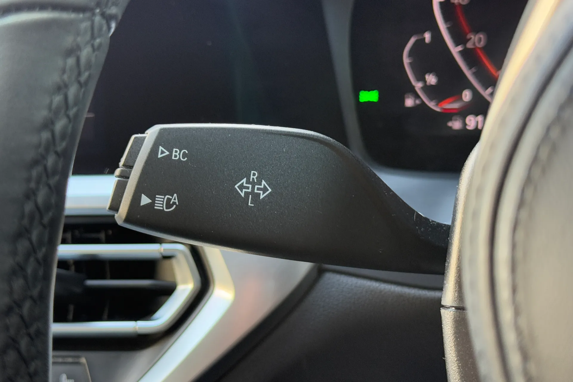 BMW 3 SERIES thumbnail image number 13