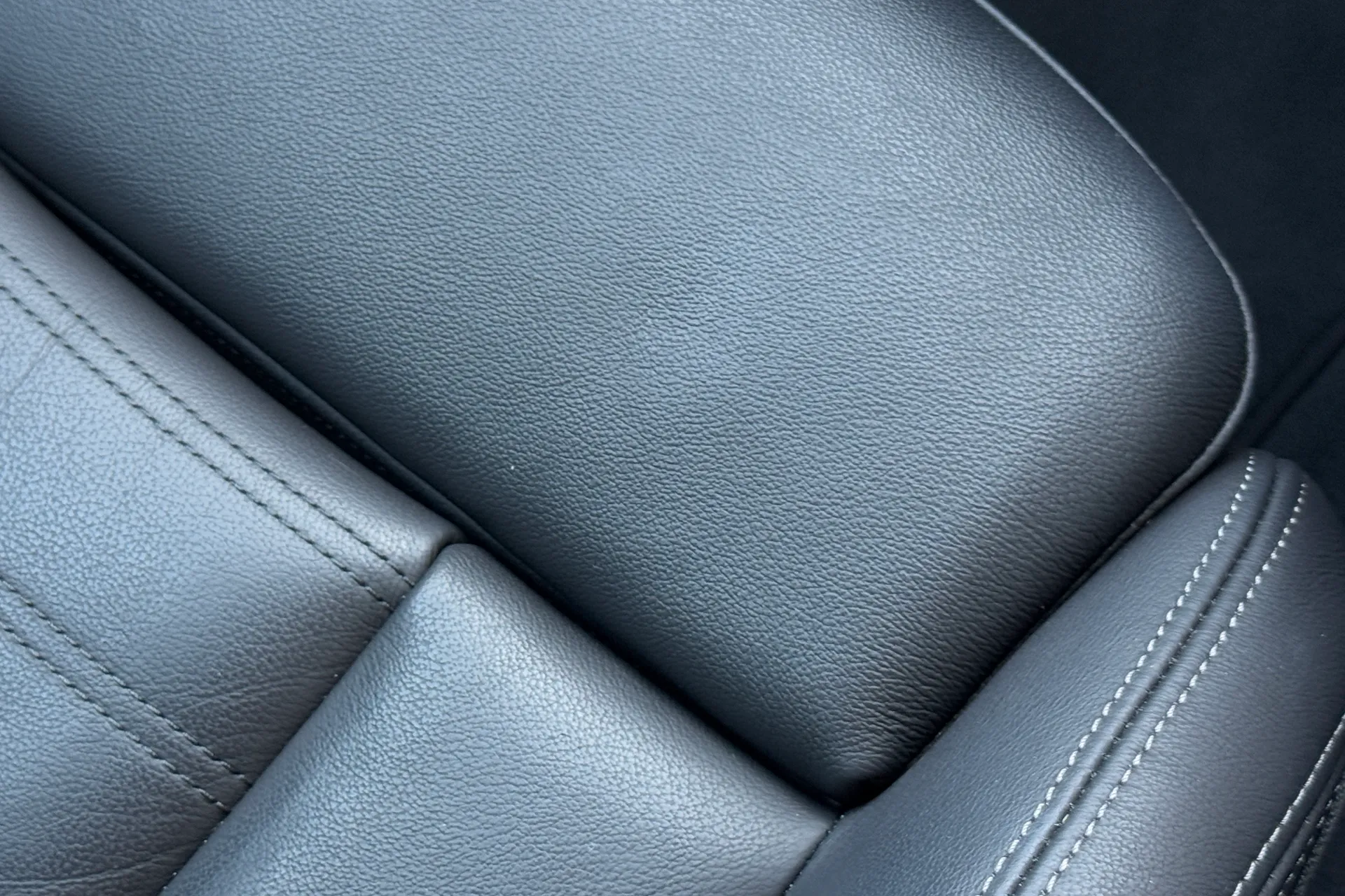 BMW 3 SERIES thumbnail image number 21