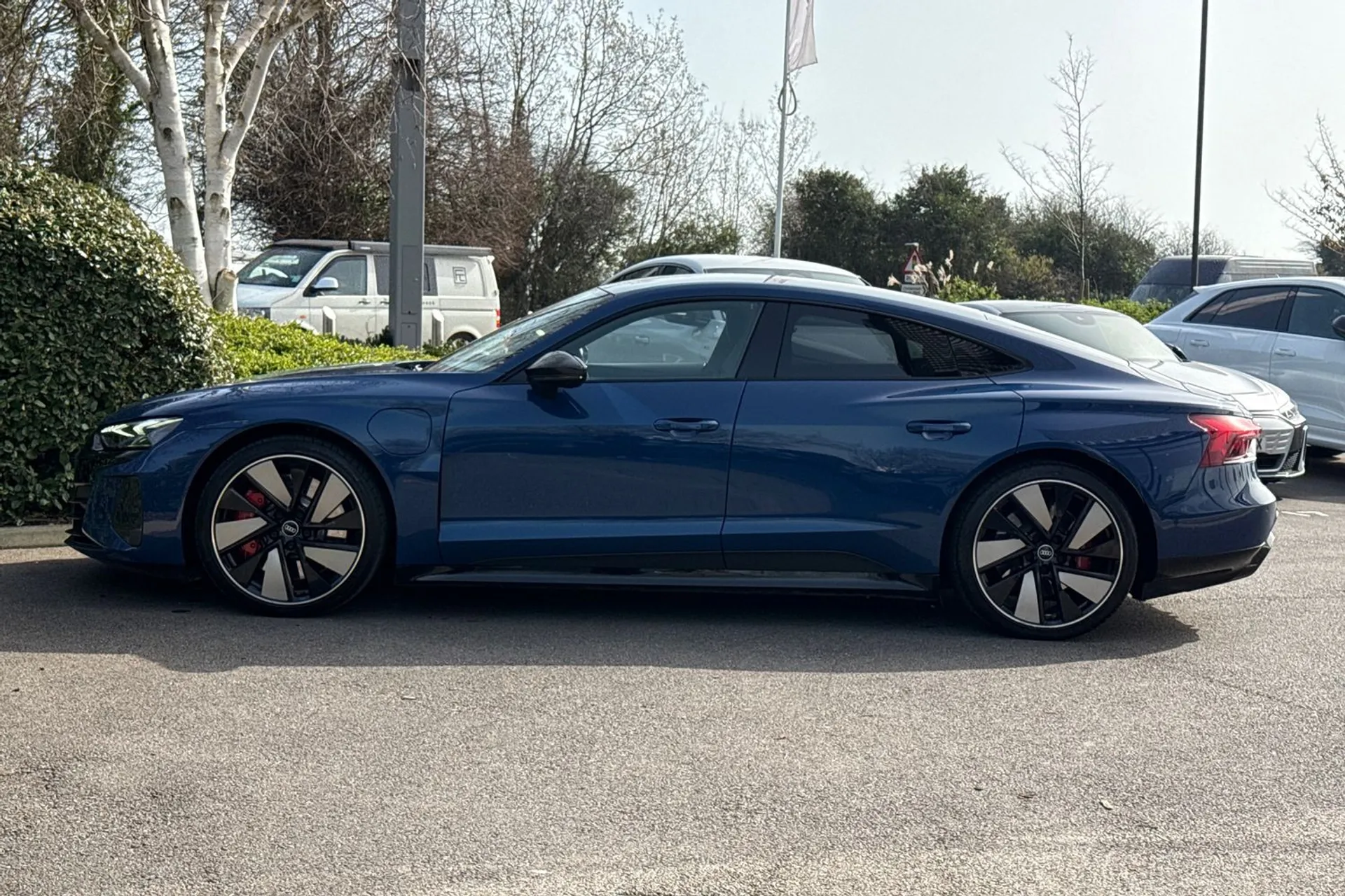 Audi RS e-tron GT thumbnail image number 14