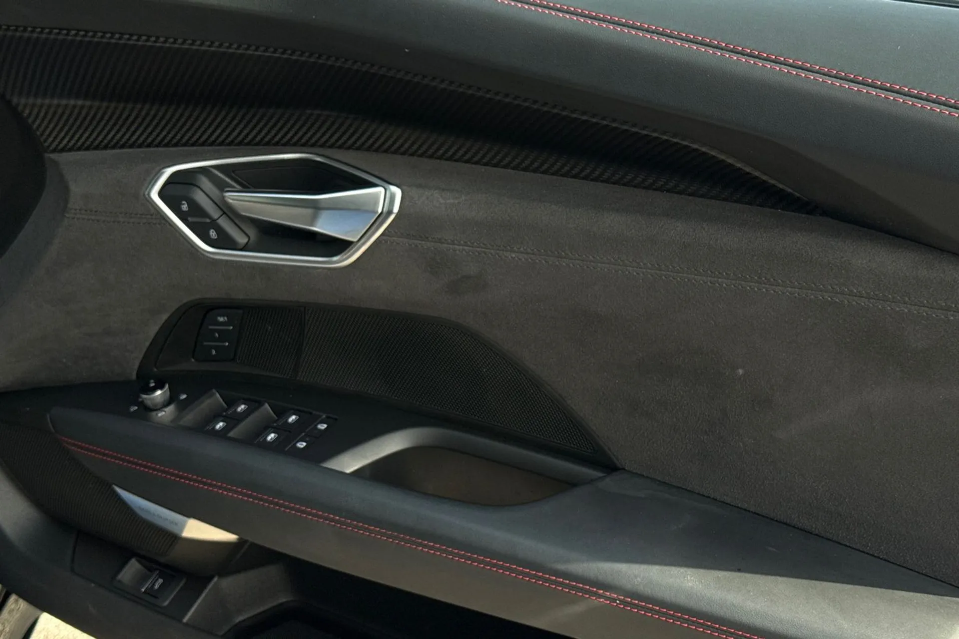 Audi RS e-tron GT thumbnail image number 53