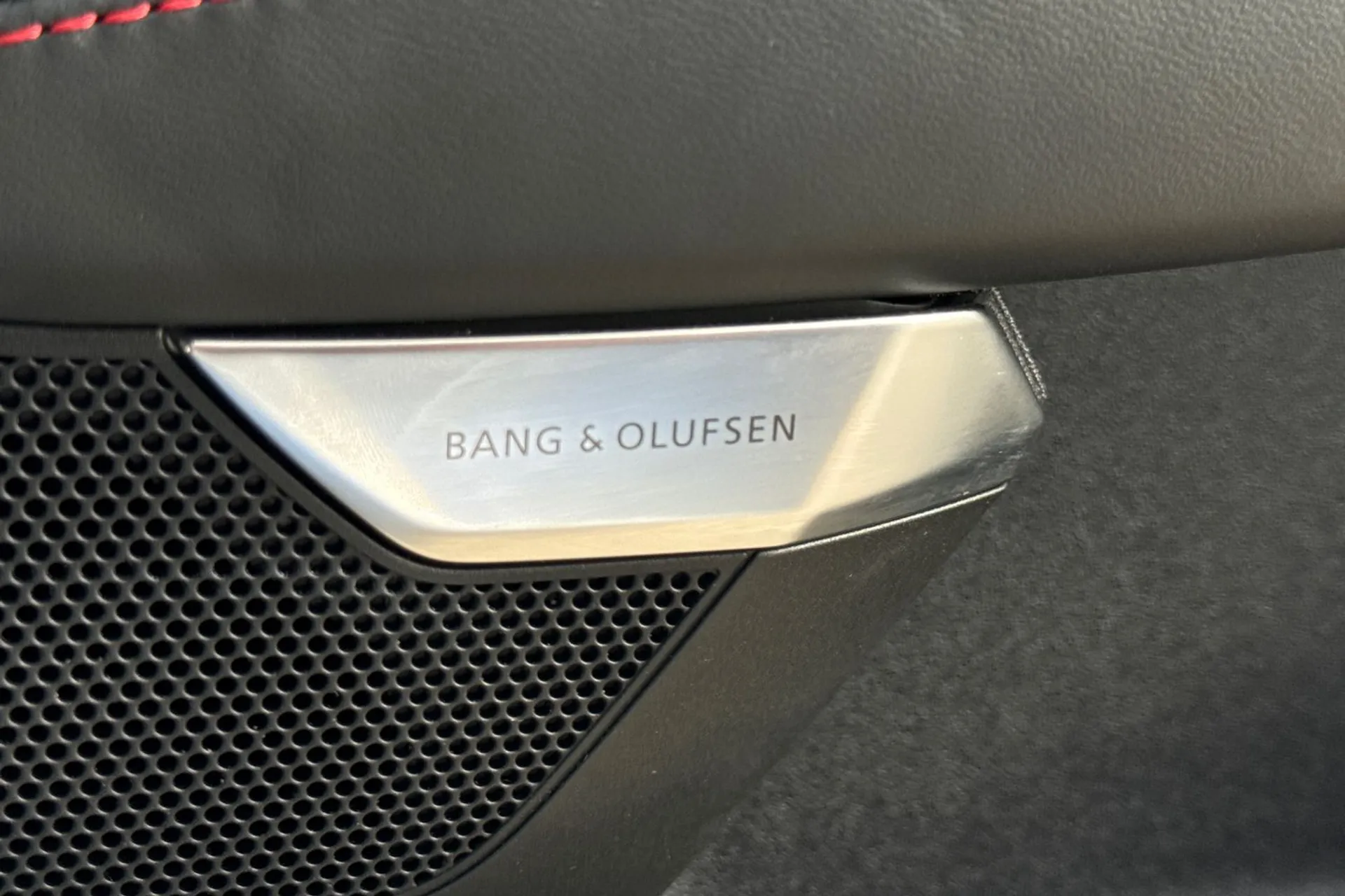 Audi RS e-tron GT thumbnail image number 33