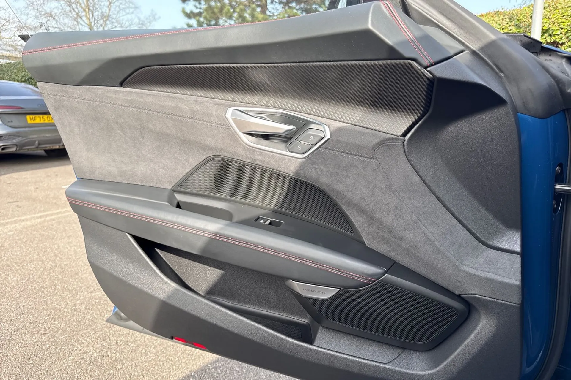 Audi RS e-tron GT thumbnail image number 60