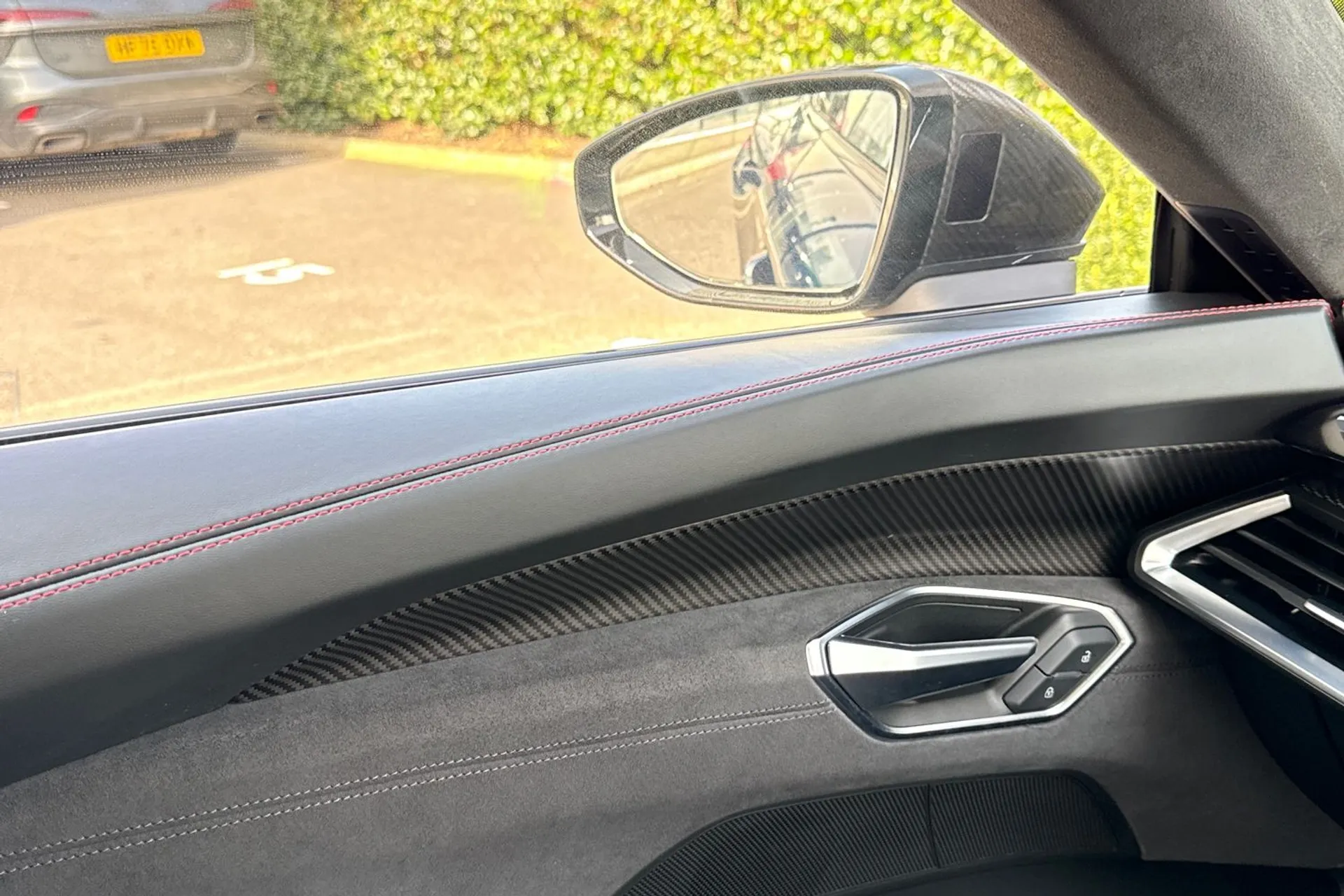 Audi RS e-tron GT thumbnail image number 57