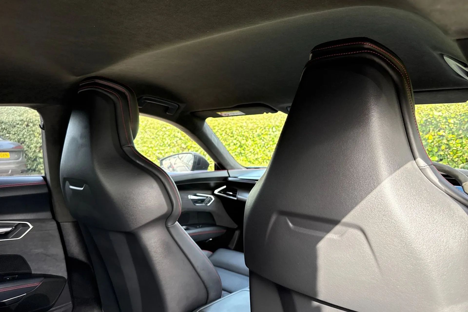 Audi RS e-tron GT thumbnail image number 36