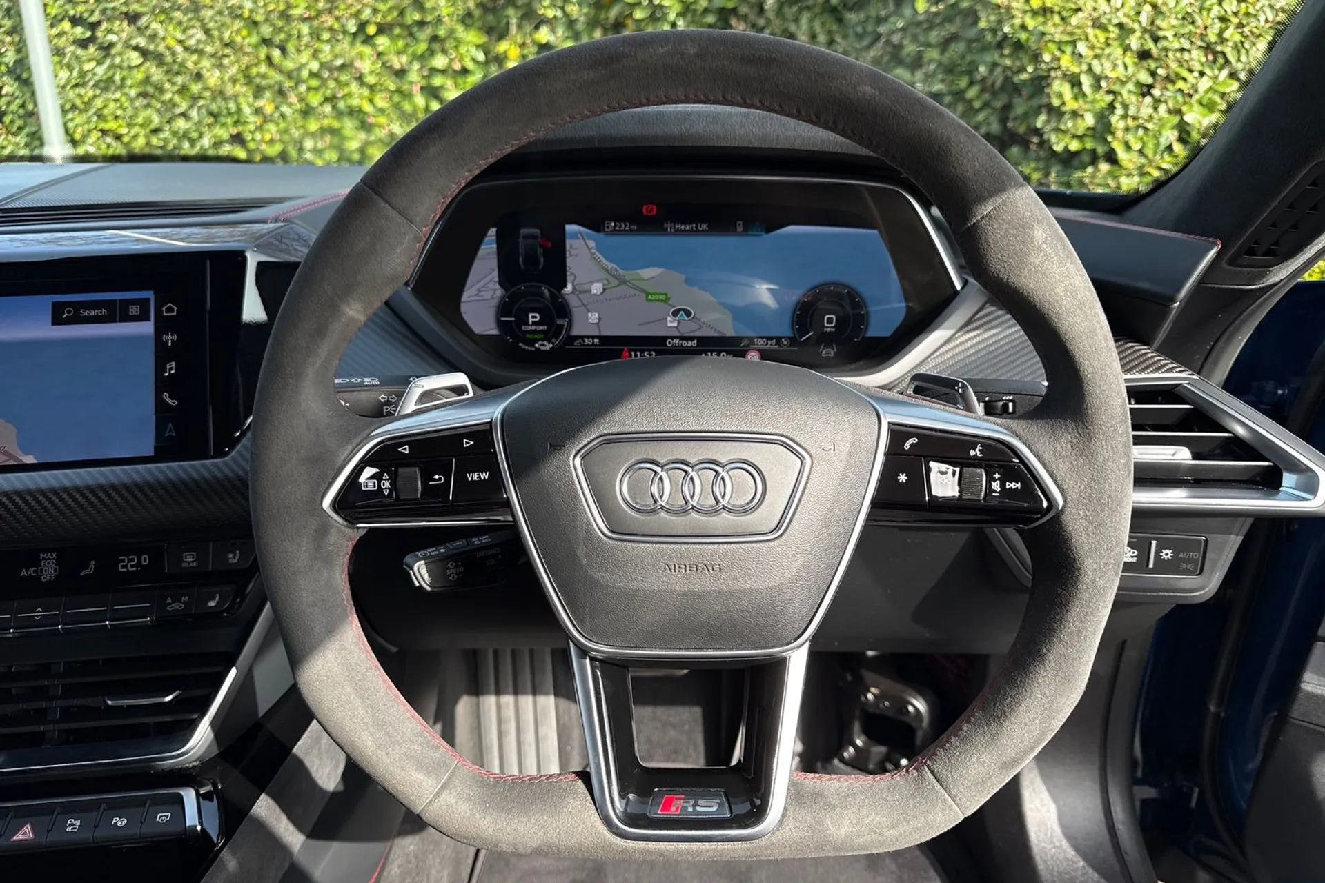 Audi RS e-tron GT thumbnail image number 8