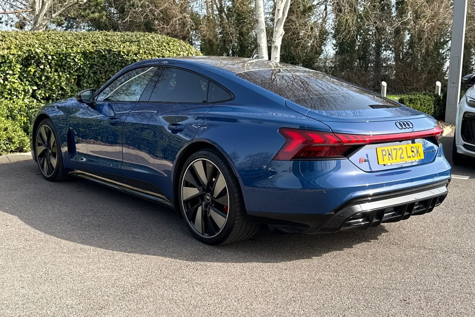 Audi RS e-tron GT thumbnail image number 13