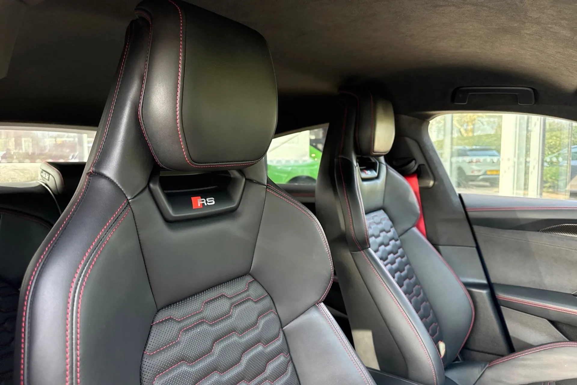 Audi RS e-tron GT thumbnail image number 38