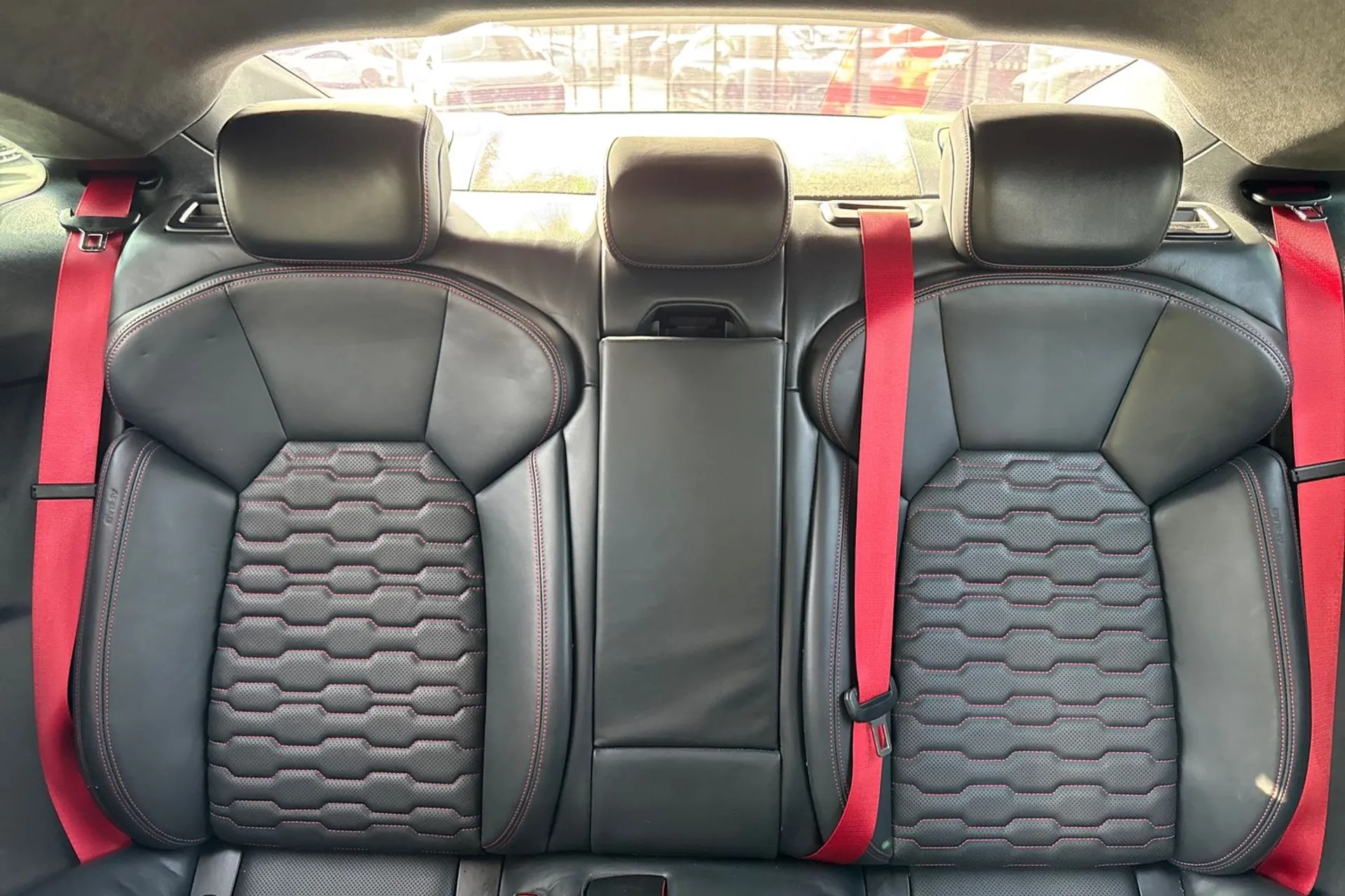 Audi RS e-tron GT thumbnail image number 47