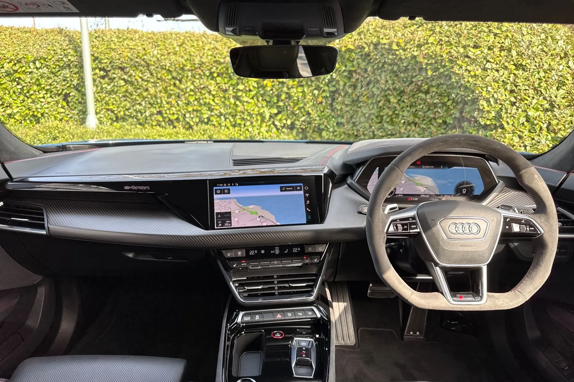 Audi RS e-tron GT thumbnail image number 3