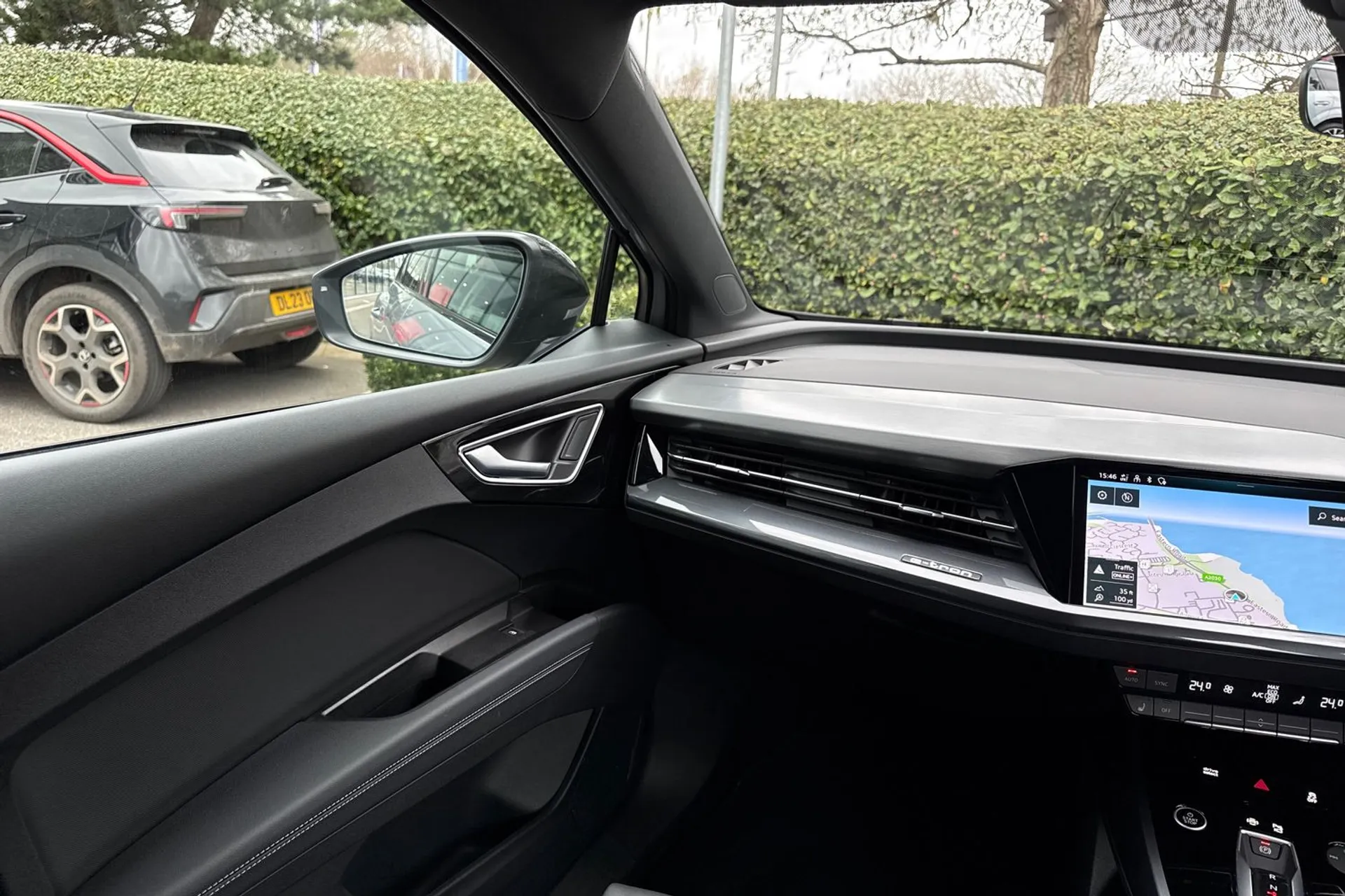 Audi Q4 thumbnail image number 45