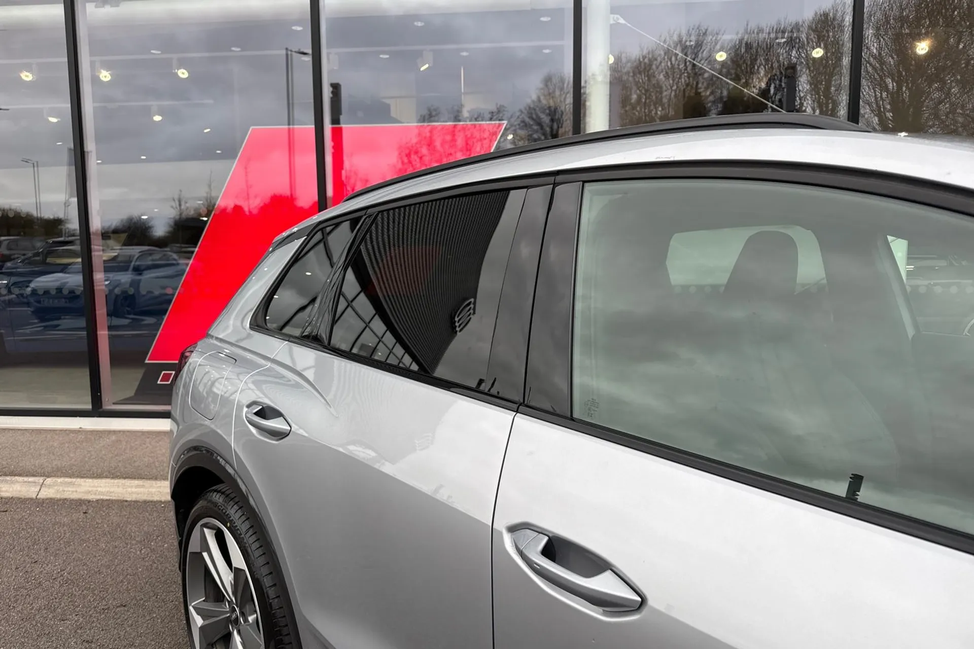 Audi Q4 thumbnail image number 22