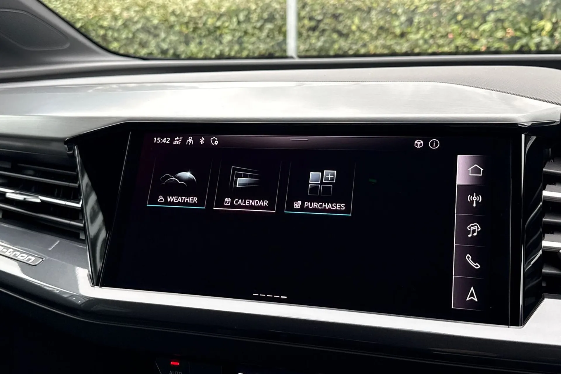 Audi Q4 thumbnail image number 27