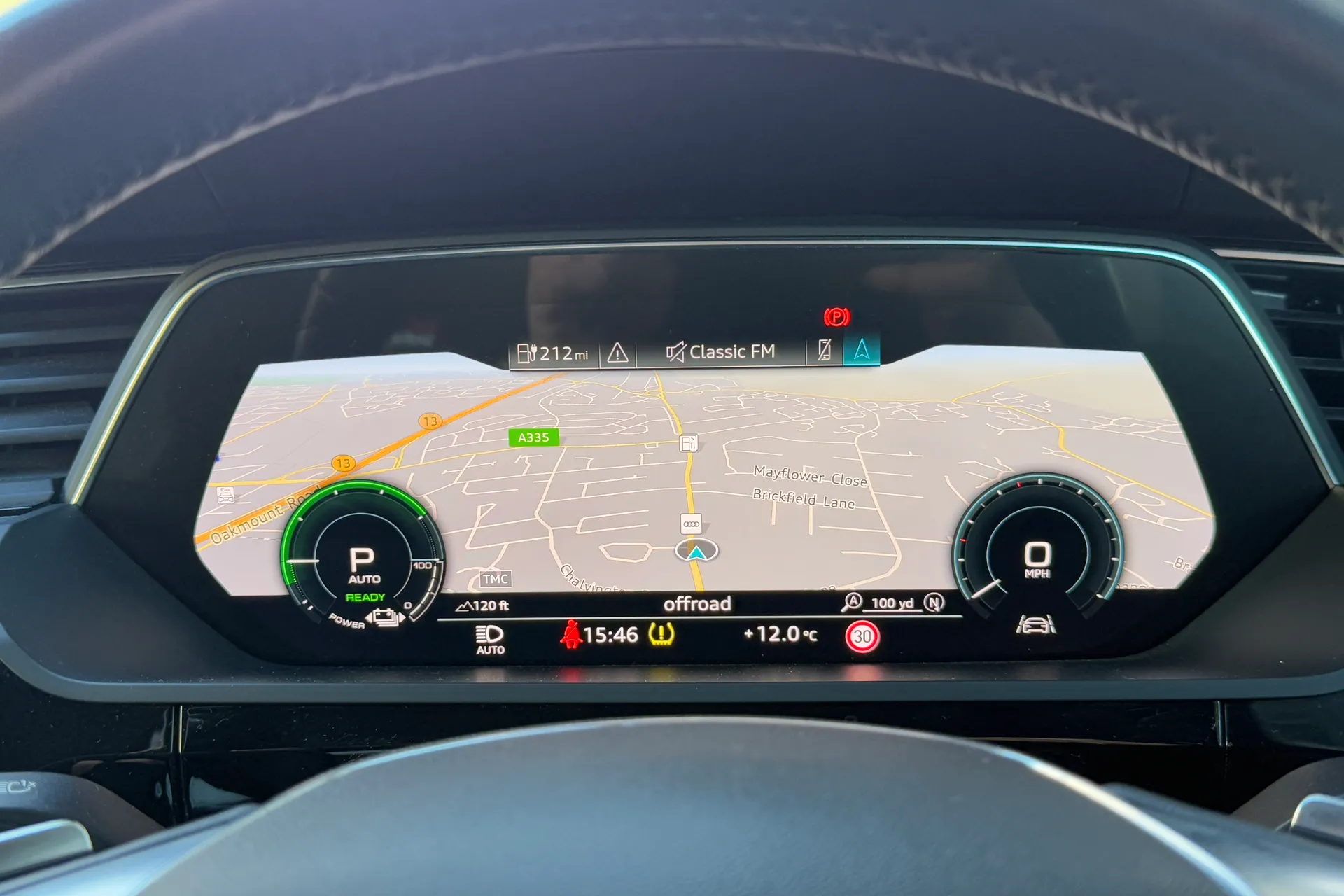 Audi e-tron thumbnail image number 23