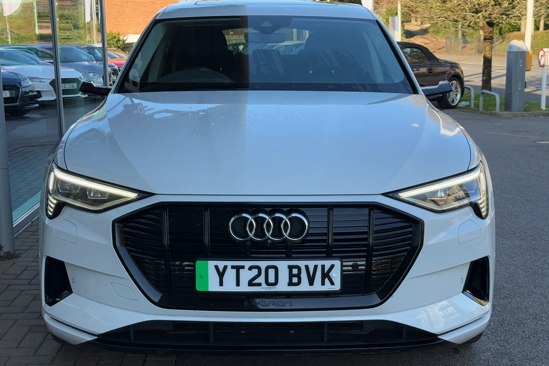 Audi e-tron thumbnail image number 59