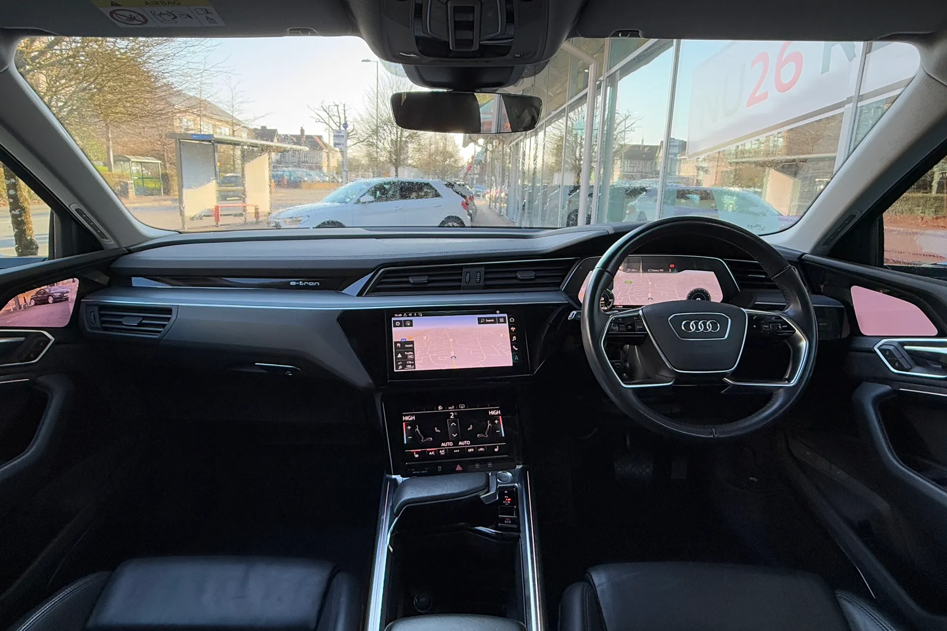 Audi e-tron thumbnail image number 19