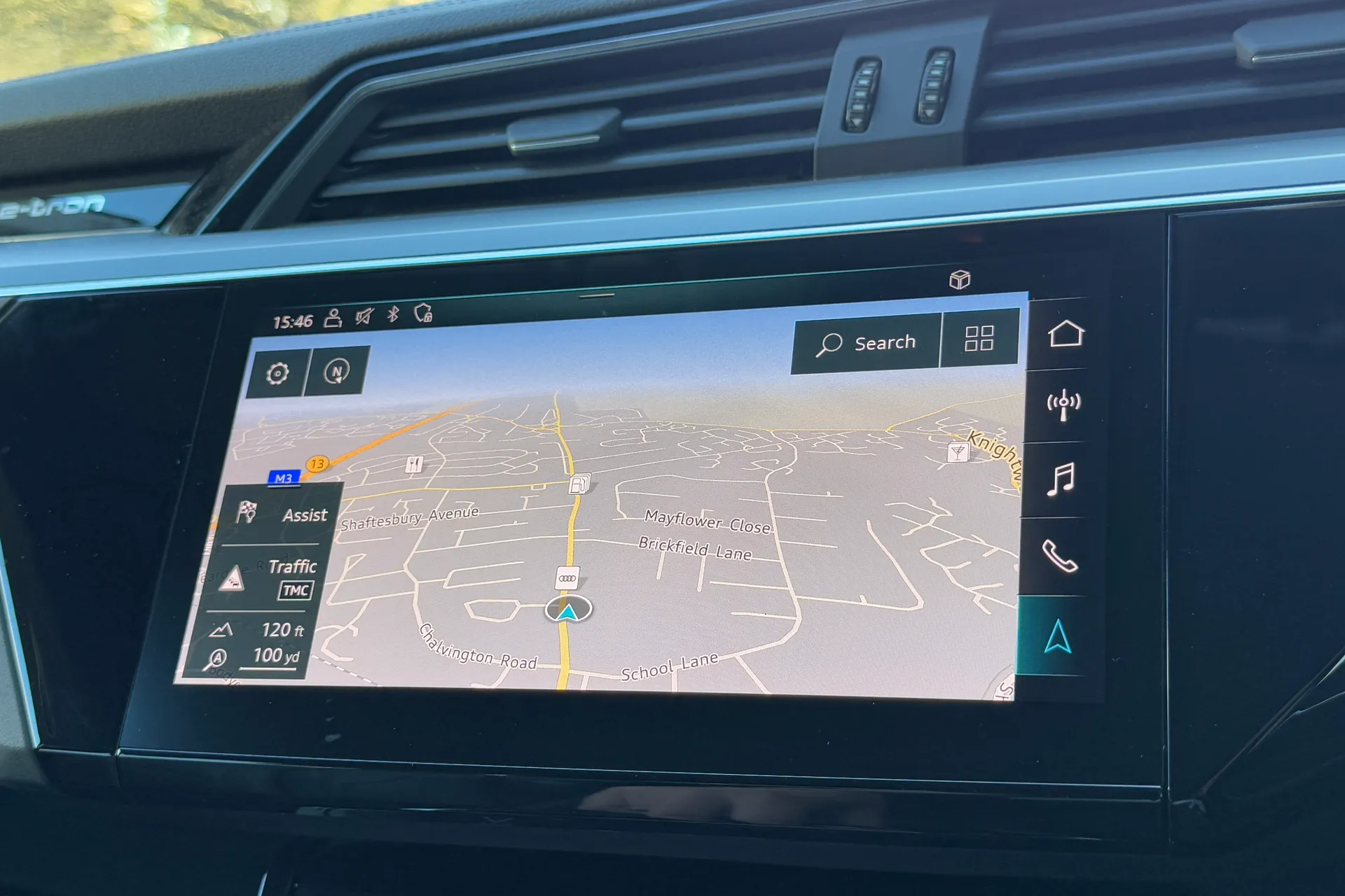 Audi e-tron thumbnail image number 4