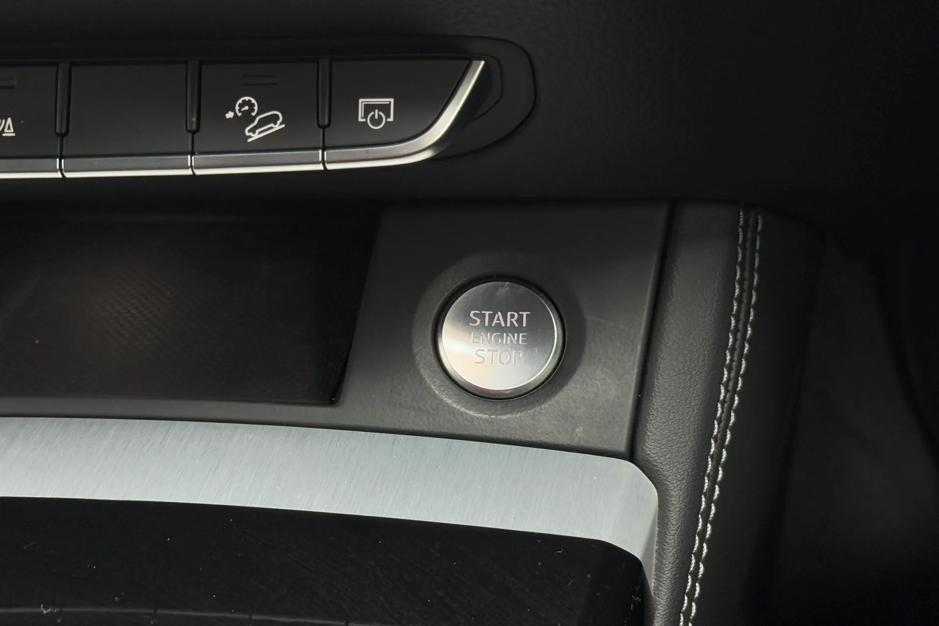 Audi Q5 thumbnail image number 25