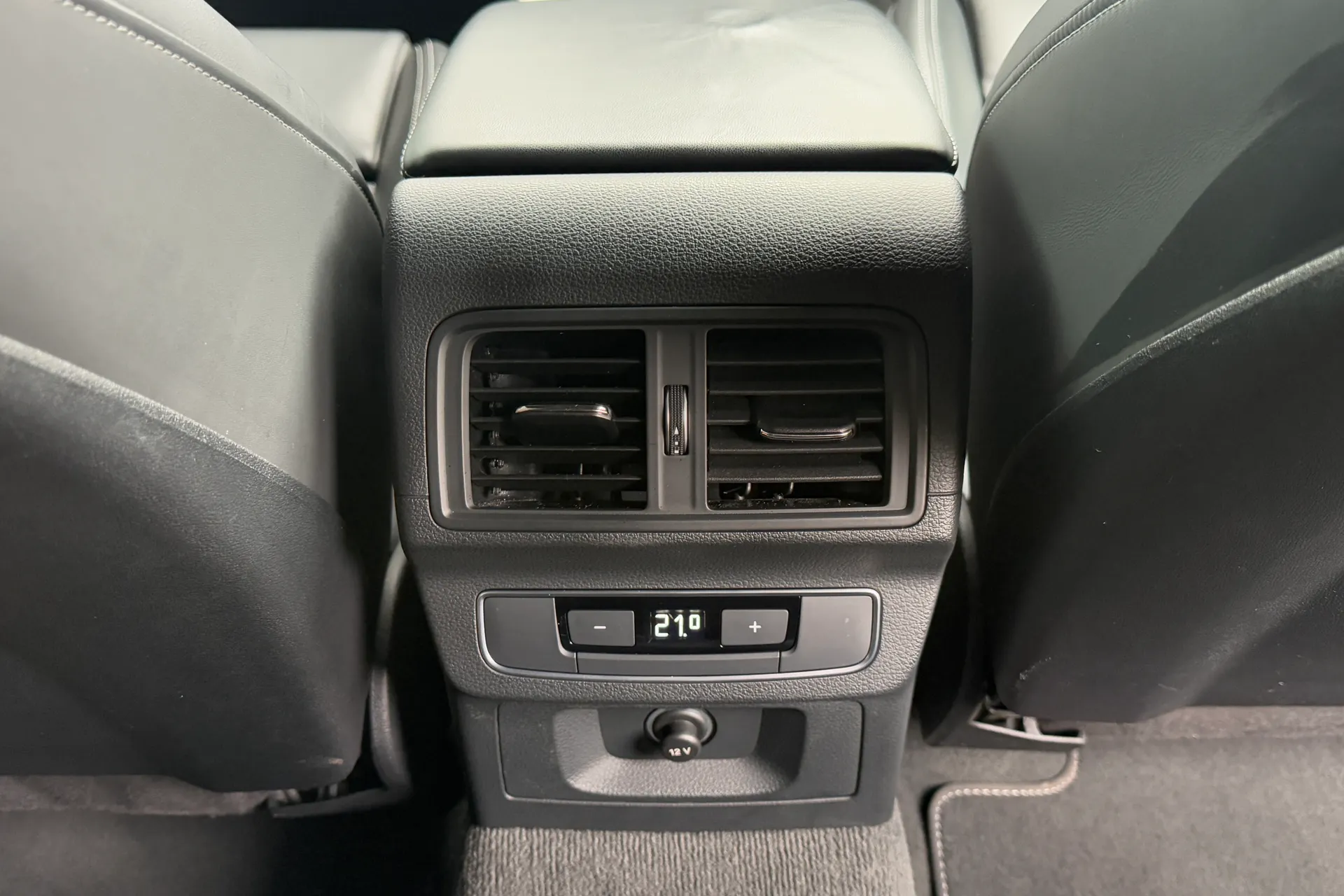 Audi Q5 thumbnail image number 43