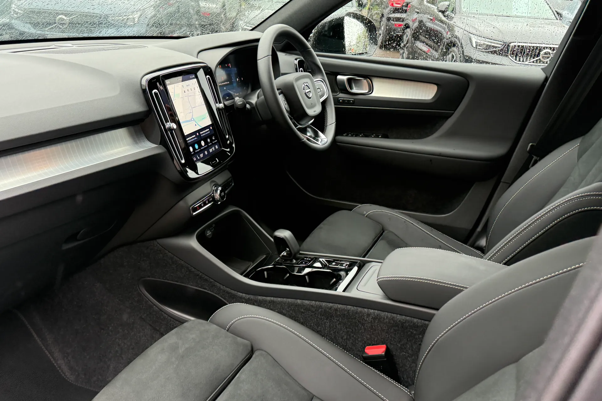 Volvo XC40 thumbnail image number 27