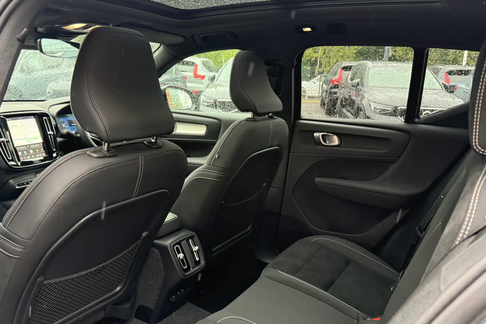Volvo XC40 thumbnail image number 29